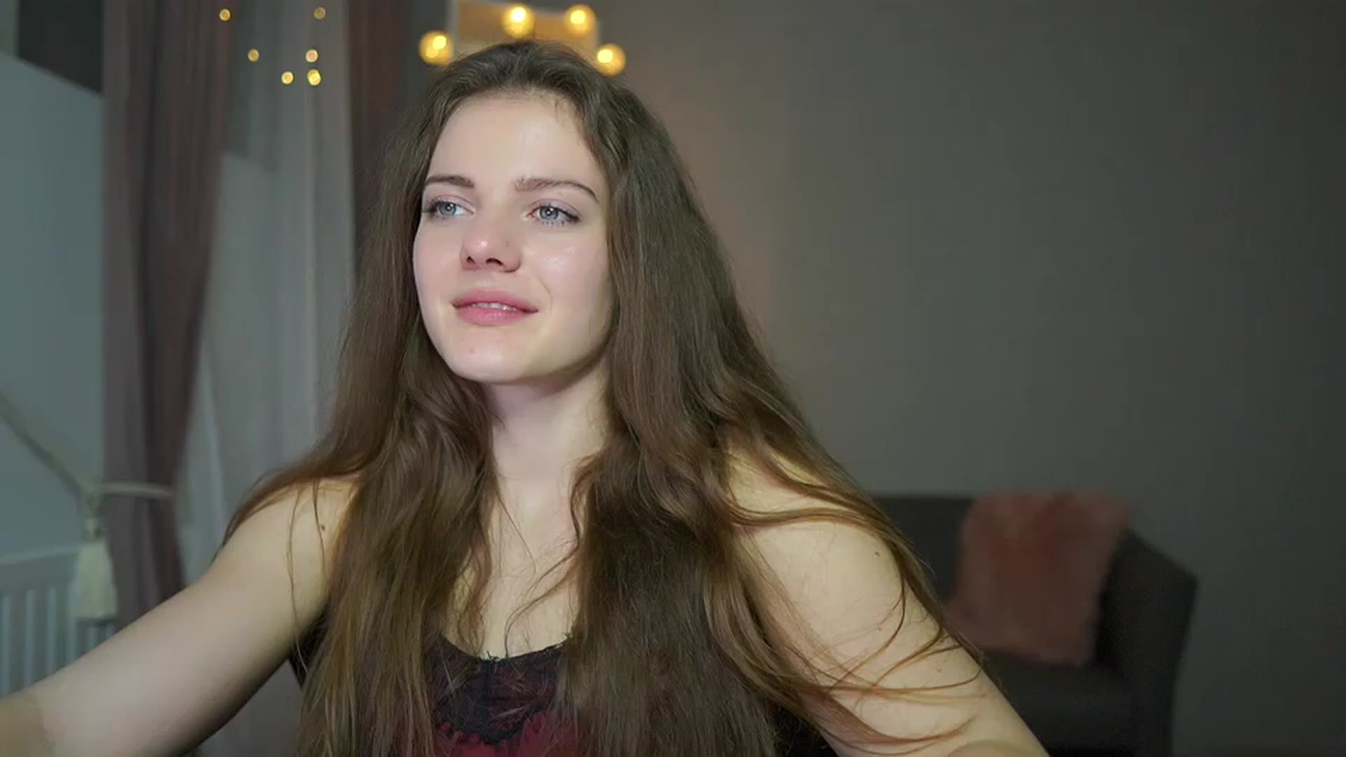 Gallery image thumbnail from Elly_Malkova_'s myfreecams stream on, 02/22/2023, 23:36 image 8 of 20