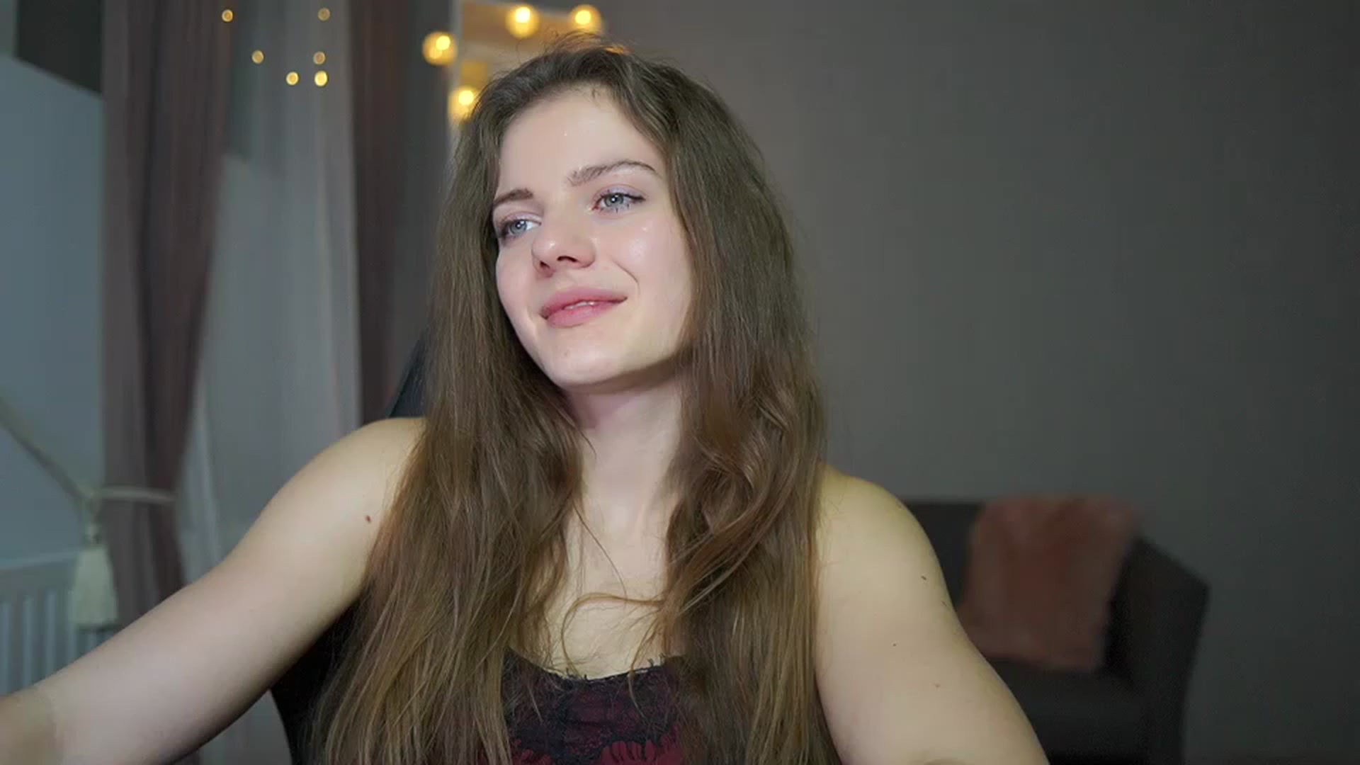 Gallery image thumbnail from Elly_Malkova_'s myfreecams stream on, 02/22/2023, 23:36 image 6 of 20
