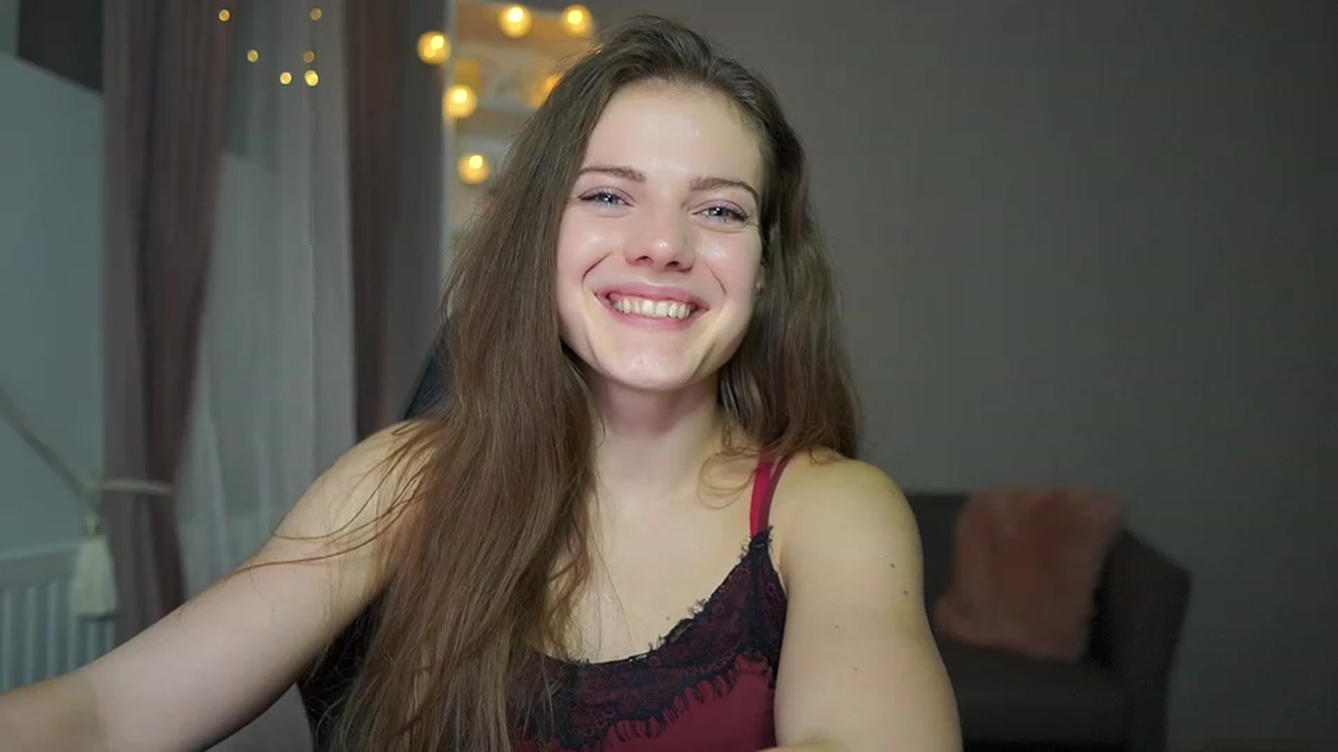 Gallery image thumbnail from Elly_Malkova_'s myfreecams stream on, 02/22/2023, 23:36 image 18 of 20