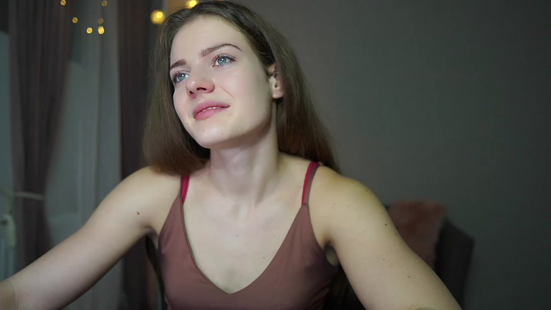 Gallery image thumbnail from Elly_Malkova_'s myfreecams stream on, 02/24/2023, 20:56 image 3 of 20