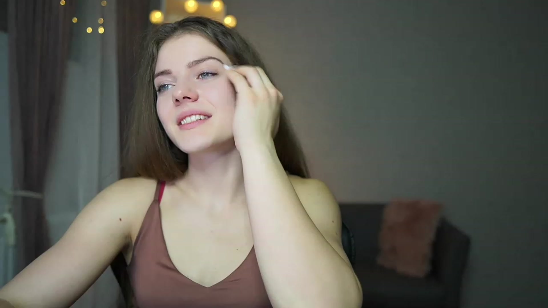 Gallery image thumbnail from Elly_Malkova_'s myfreecams stream on, 02/24/2023, 20:56 image 18 of 20