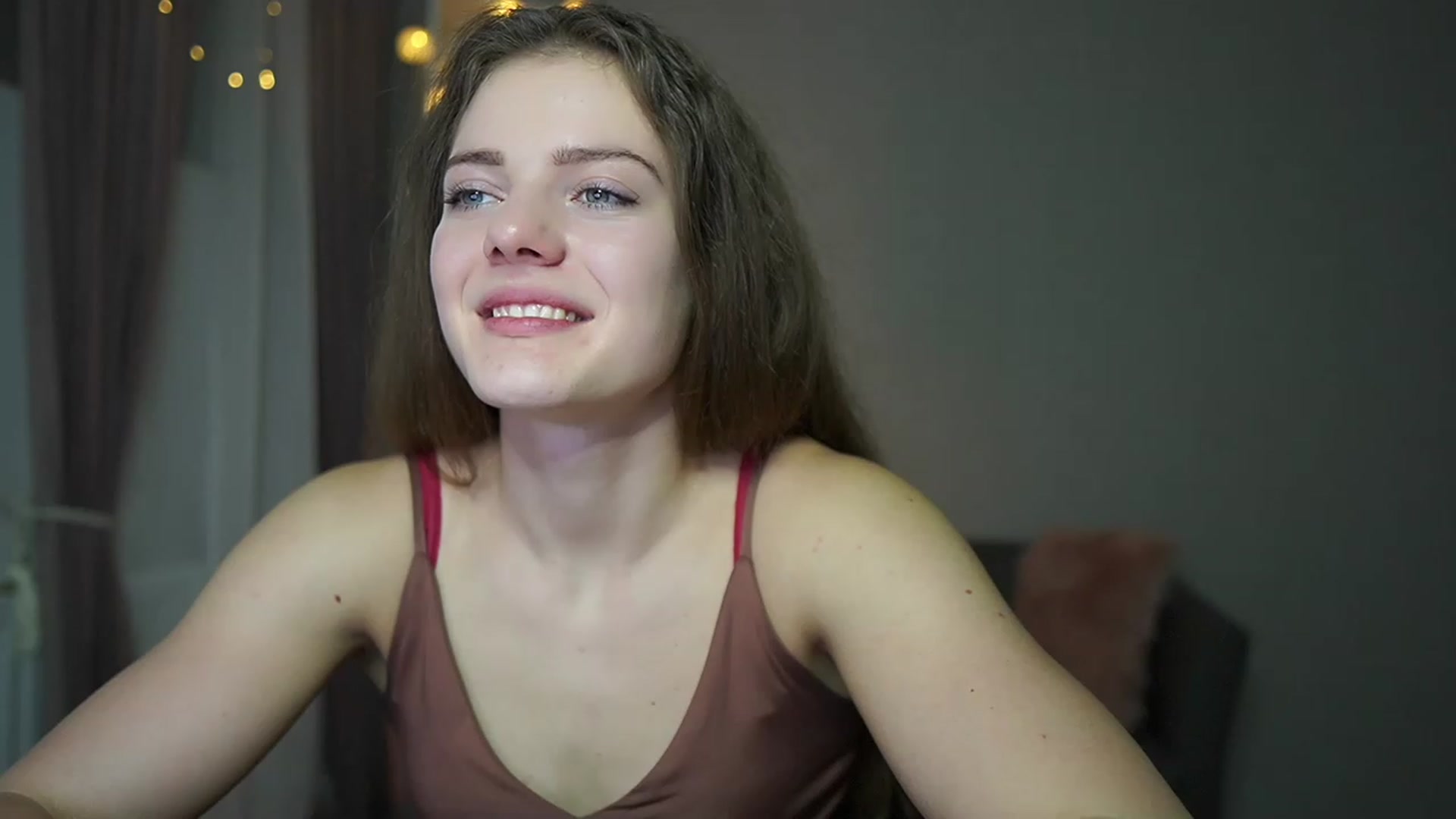 Gallery image thumbnail from Elly_Malkova_'s myfreecams stream on, 02/24/2023, 20:56 image 17 of 20