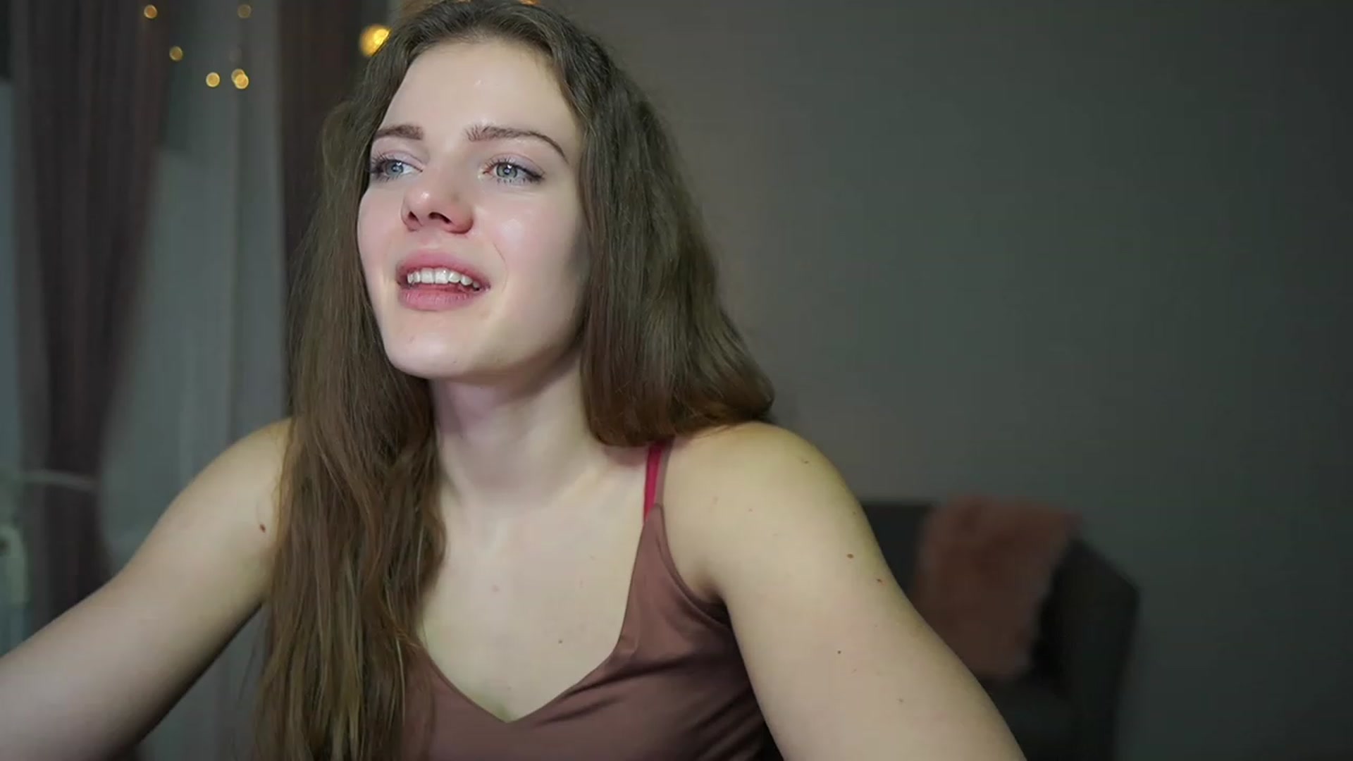 Gallery image thumbnail from Elly_Malkova_'s myfreecams stream on, 02/24/2023, 23:56 image 7 of 20