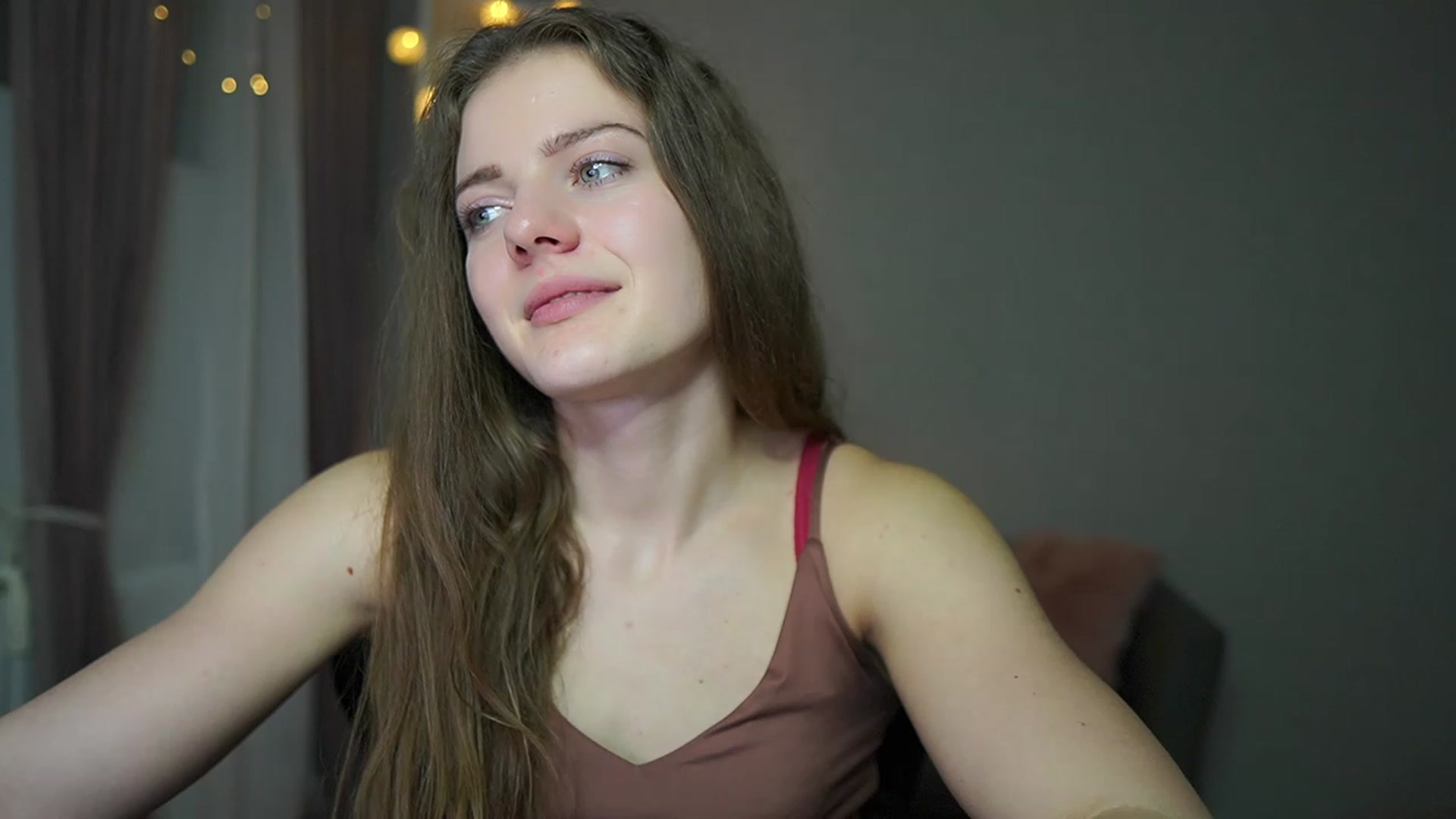 Gallery image thumbnail from Elly_Malkova_'s myfreecams stream on, 02/24/2023, 23:56 image 8 of 20