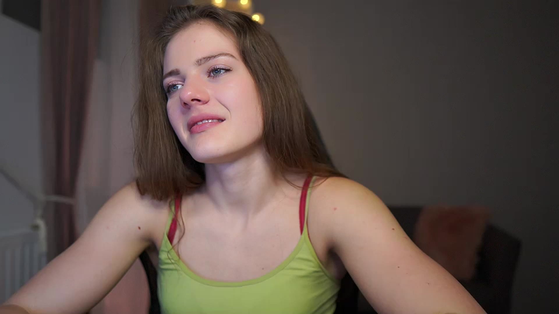 Gallery image thumbnail from Elly_Malkova_'s myfreecams stream on, 02/26/2023, 21:02 image 11 of 20
