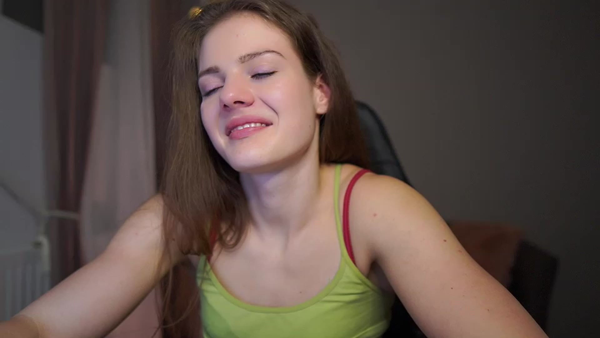 Gallery image thumbnail from Elly_Malkova_'s myfreecams stream on, 02/26/2023, 21:54 image 19 of 20