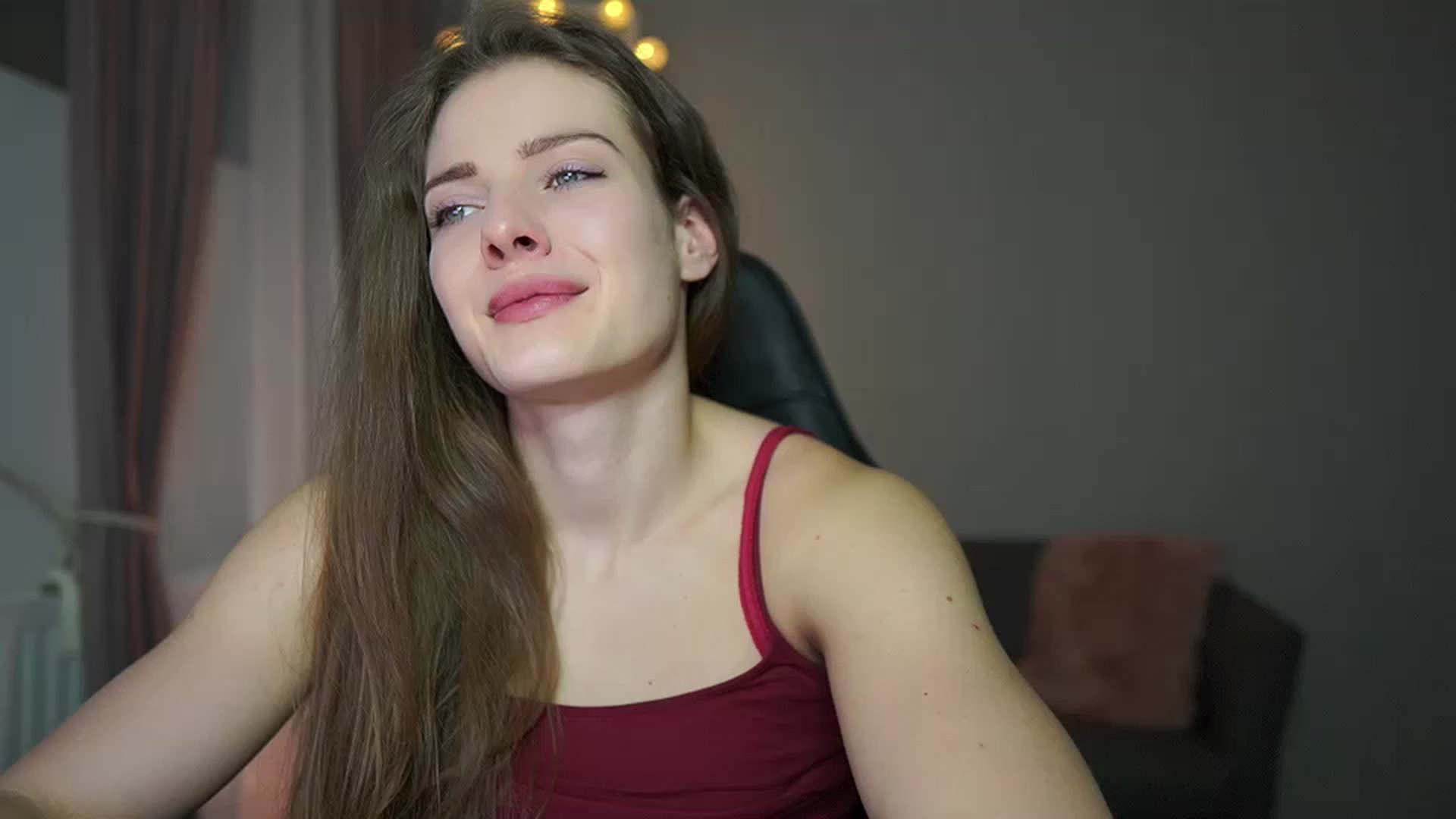Gallery image thumbnail from Elly_Malkova_'s myfreecams stream on, 02/28/2023, 20:56 image 17 of 20