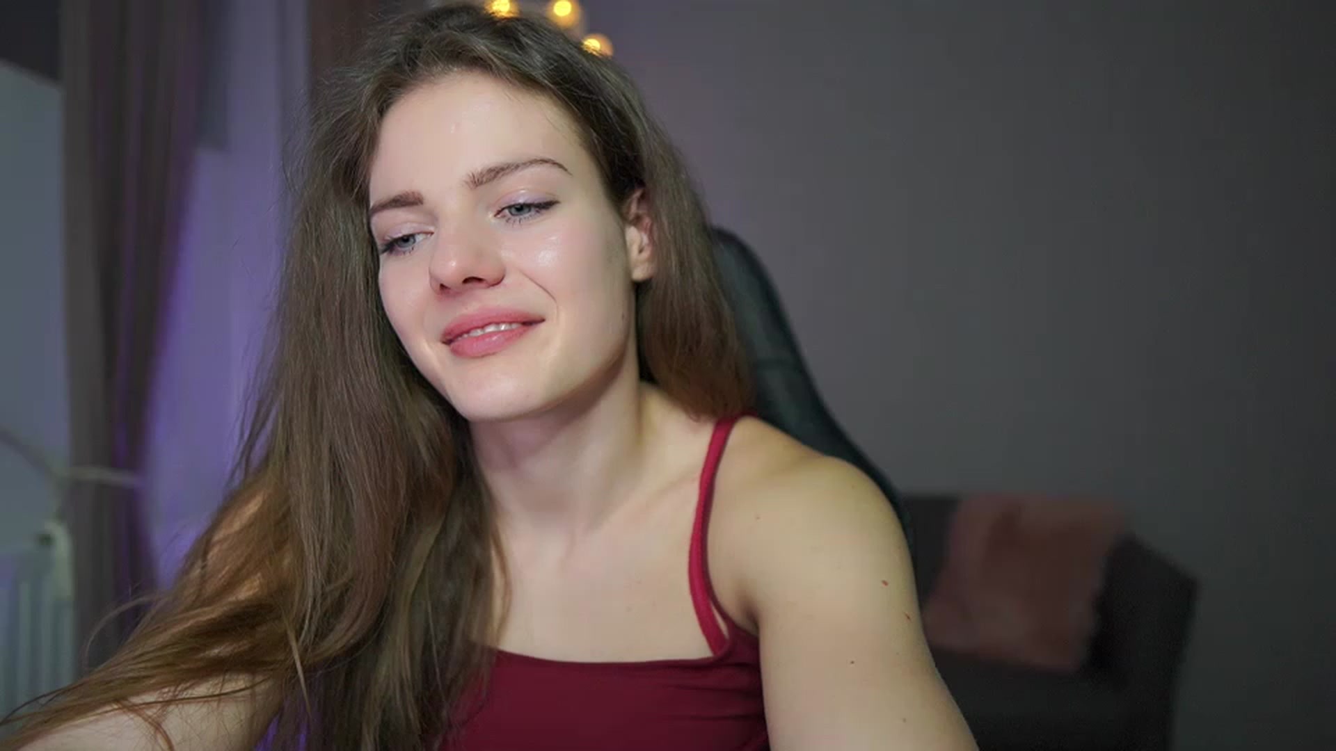 Gallery image thumbnail from Elly_Malkova_'s myfreecams stream on, 03/01/2023, 24:01 image 20 of 20