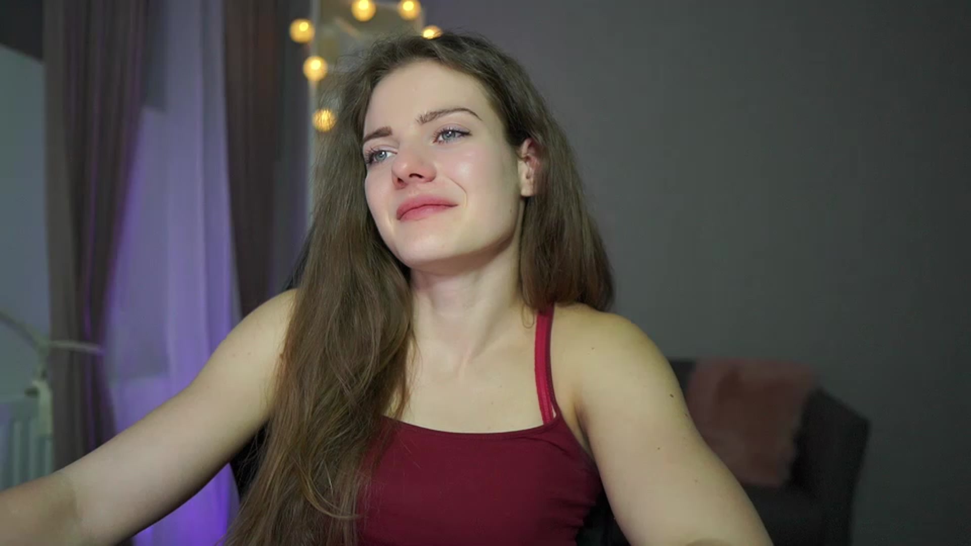 Gallery image thumbnail from Elly_Malkova_'s myfreecams stream on, 03/01/2023, 24:01 image 5 of 20