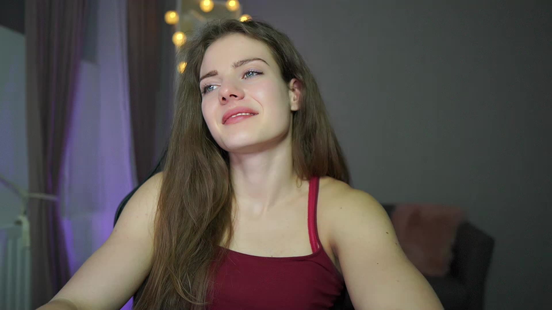 Gallery image thumbnail from Elly_Malkova_'s myfreecams stream on, 03/01/2023, 24:01 image 2 of 20
