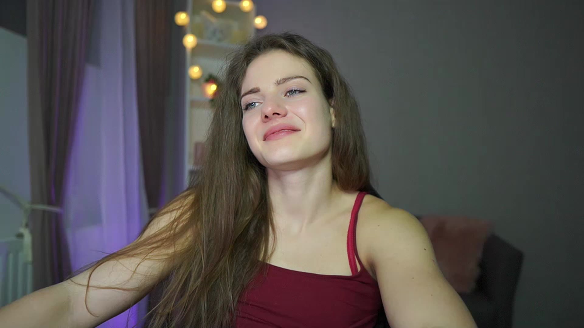 Gallery image thumbnail from Elly_Malkova_'s myfreecams stream on, 03/01/2023, 24:13 image 10 of 20