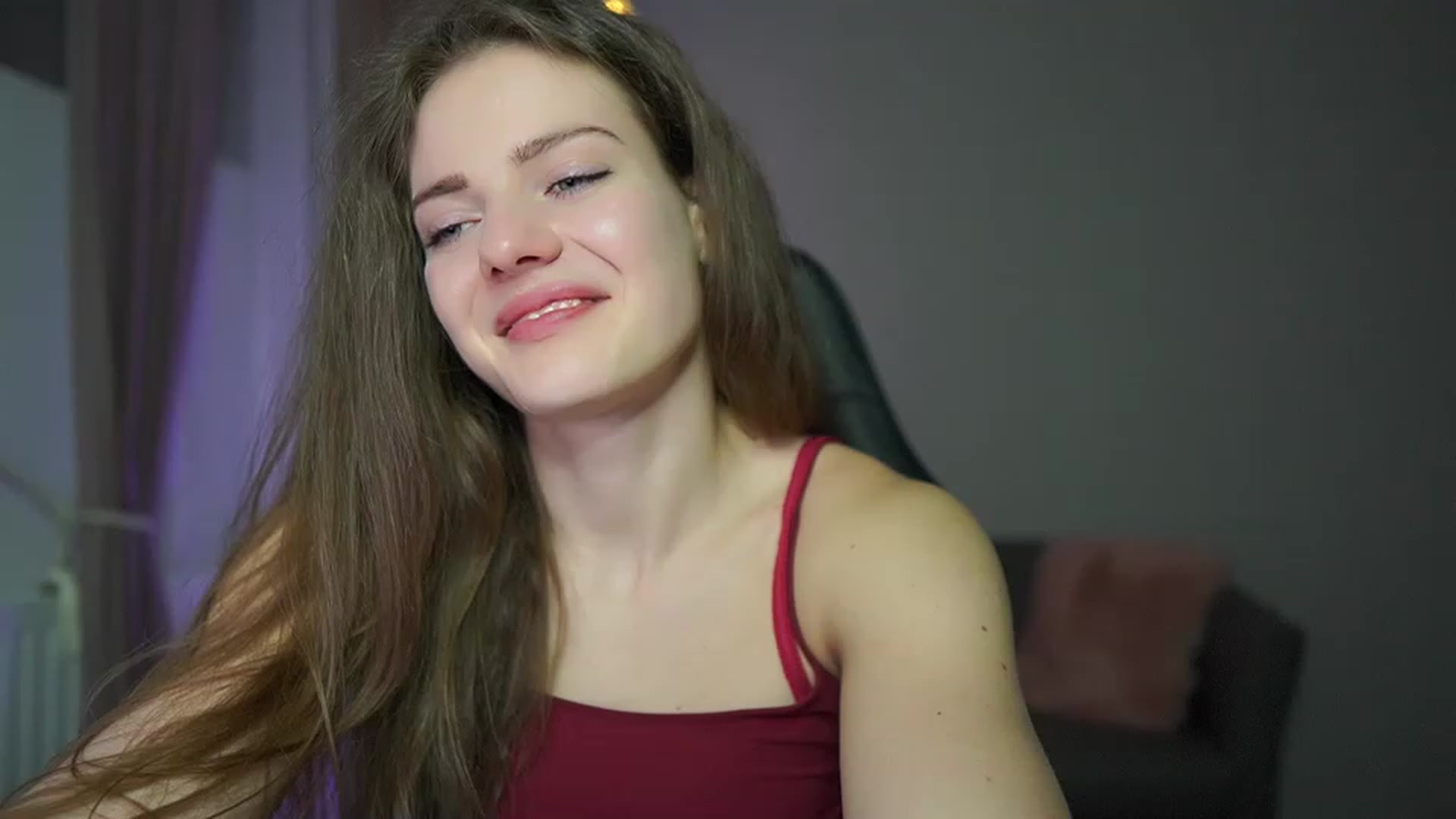 Gallery image thumbnail from Elly_Malkova_'s myfreecams stream on, 03/01/2023, 24:13 image 9 of 20