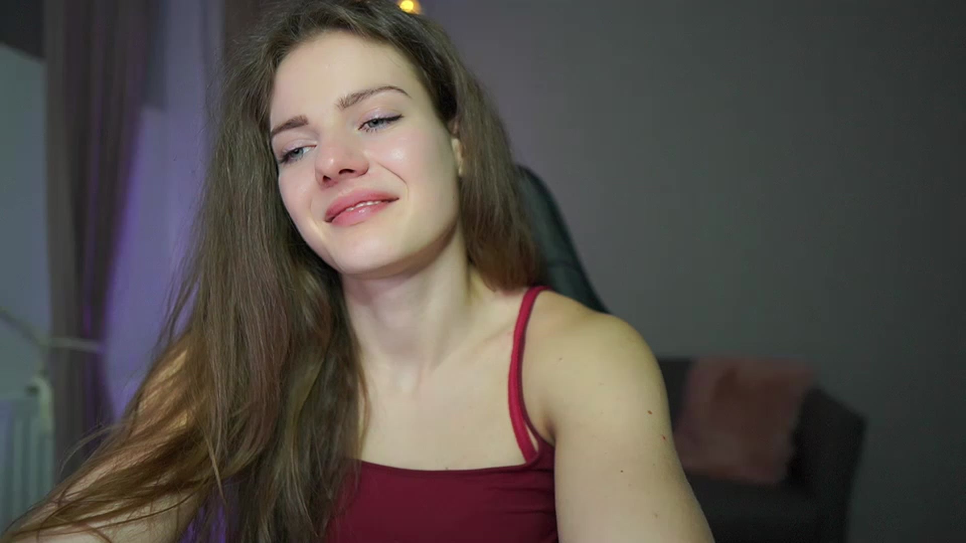 Gallery image thumbnail from Elly_Malkova_'s myfreecams stream on, 03/01/2023, 24:13 image 6 of 20