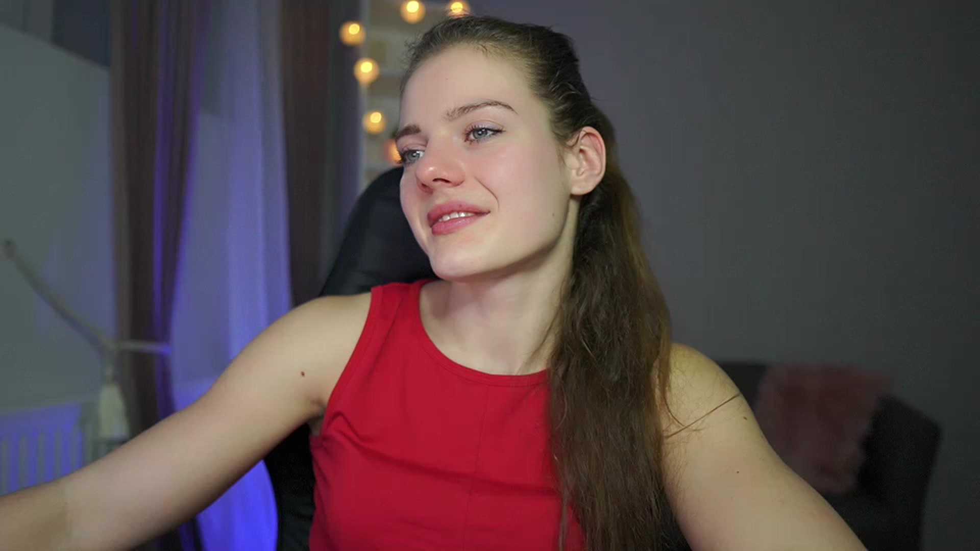 Gallery image thumbnail from Elly_Malkova_'s myfreecams stream on, 03/02/2023, 14:49 image 14 of 20