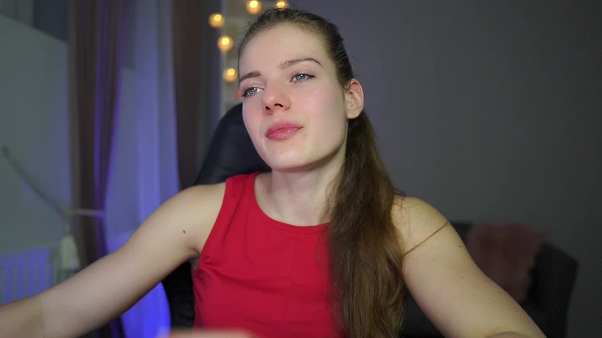 Gallery image thumbnail from Elly_Malkova_'s myfreecams stream on, 03/02/2023, 14:49 image 10 of 20