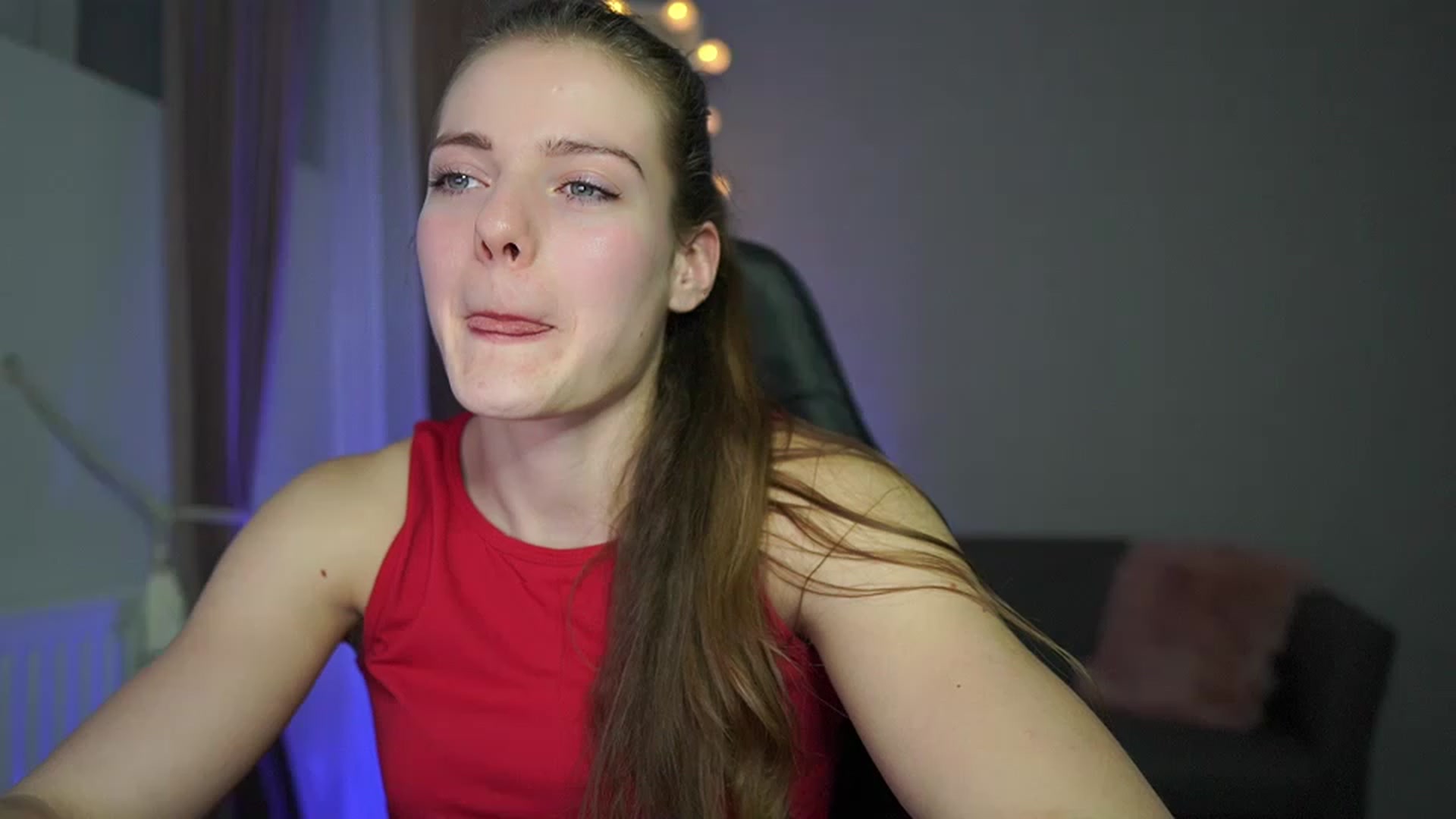 Gallery image thumbnail from Elly_Malkova_'s myfreecams stream on, 03/02/2023, 16:28 image 7 of 20