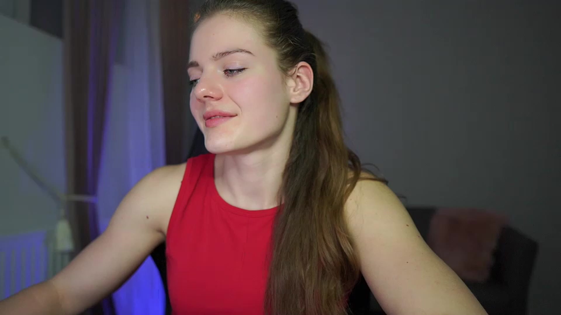 Gallery image thumbnail from Elly_Malkova_'s myfreecams stream on, 03/02/2023, 16:28 image 10 of 20