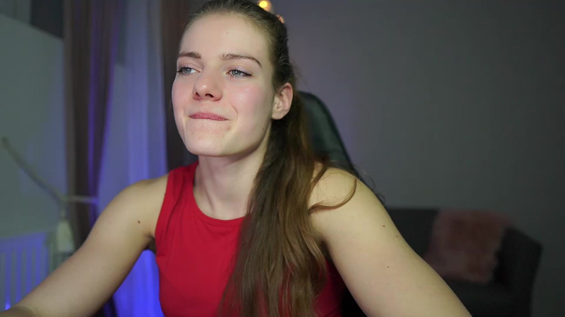 Gallery image thumbnail from Elly_Malkova_'s myfreecams stream on, 03/02/2023, 16:28 image 11 of 20