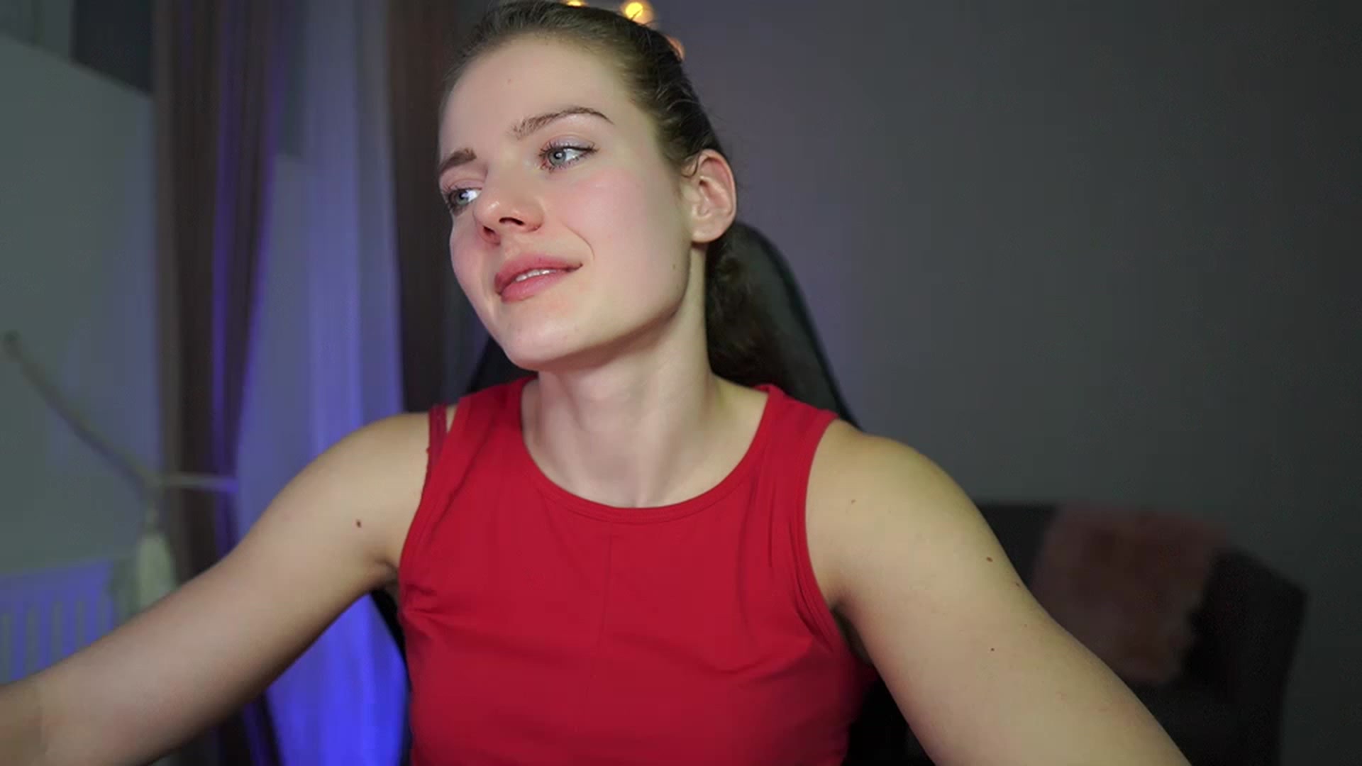 Gallery image thumbnail from Elly_Malkova_'s myfreecams stream on, 03/02/2023, 16:28 image 4 of 20