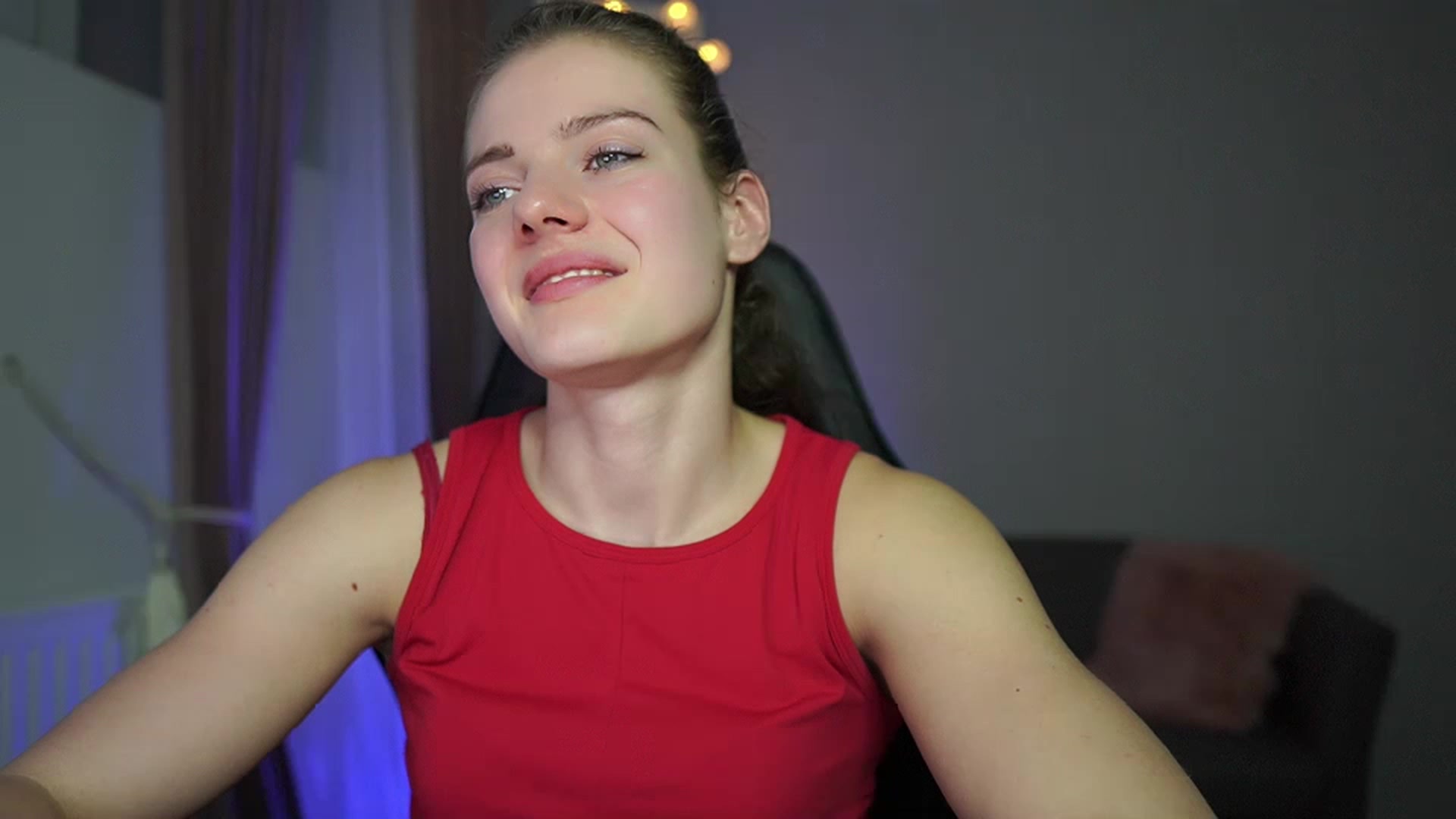 Gallery image thumbnail from Elly_Malkova_'s myfreecams stream on, 03/02/2023, 16:28 image 5 of 20