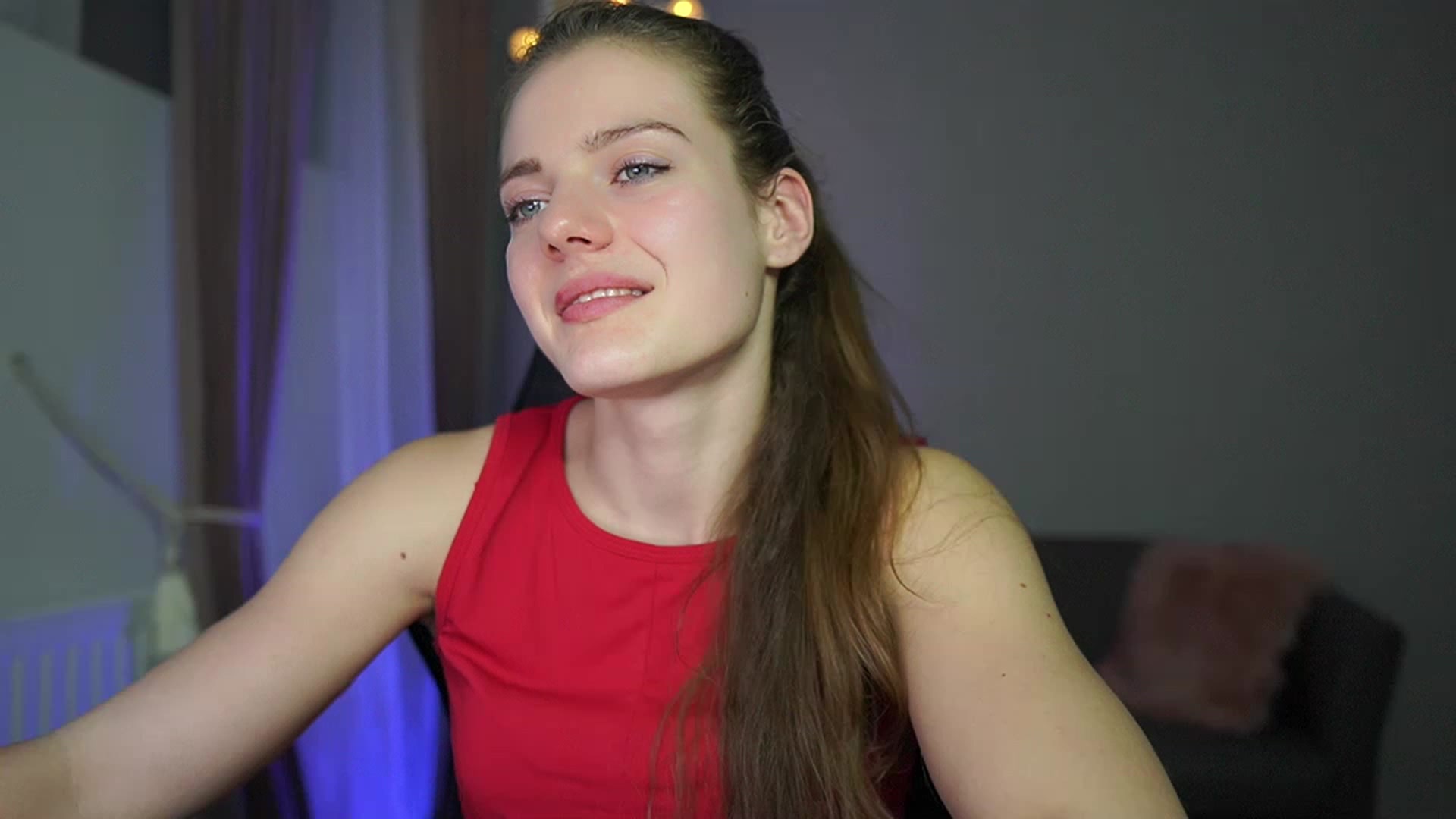 Gallery image thumbnail from Elly_Malkova_'s myfreecams stream on, 03/02/2023, 18:11 image 4 of 20