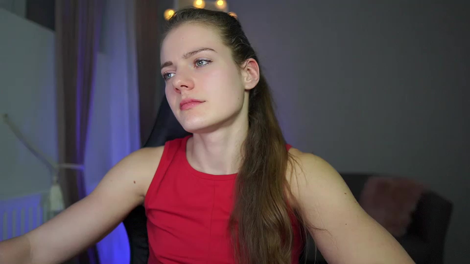 Gallery image thumbnail from Elly_Malkova_'s myfreecams stream on, 03/02/2023, 19:10 image 12 of 20