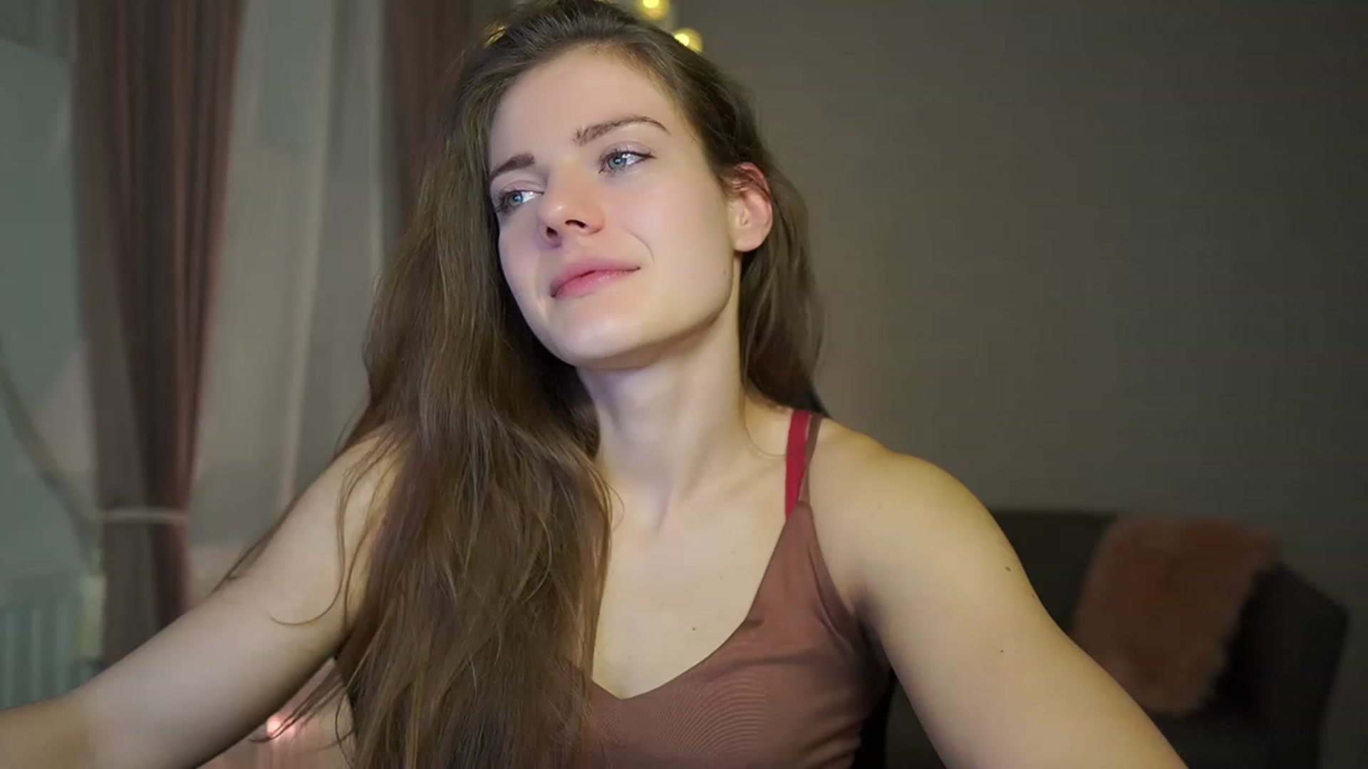 Gallery image thumbnail from Elly_Malkova_'s myfreecams stream on, 03/04/2023, 10:26 image 7 of 20