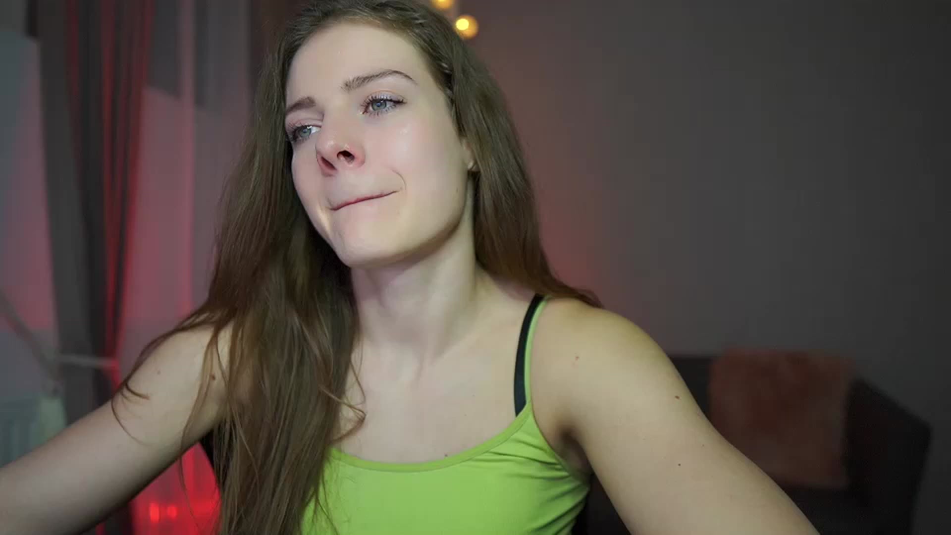 Gallery image thumbnail from Elly_Malkova_'s myfreecams stream on, 03/05/2023, 21:26 image 3 of 20