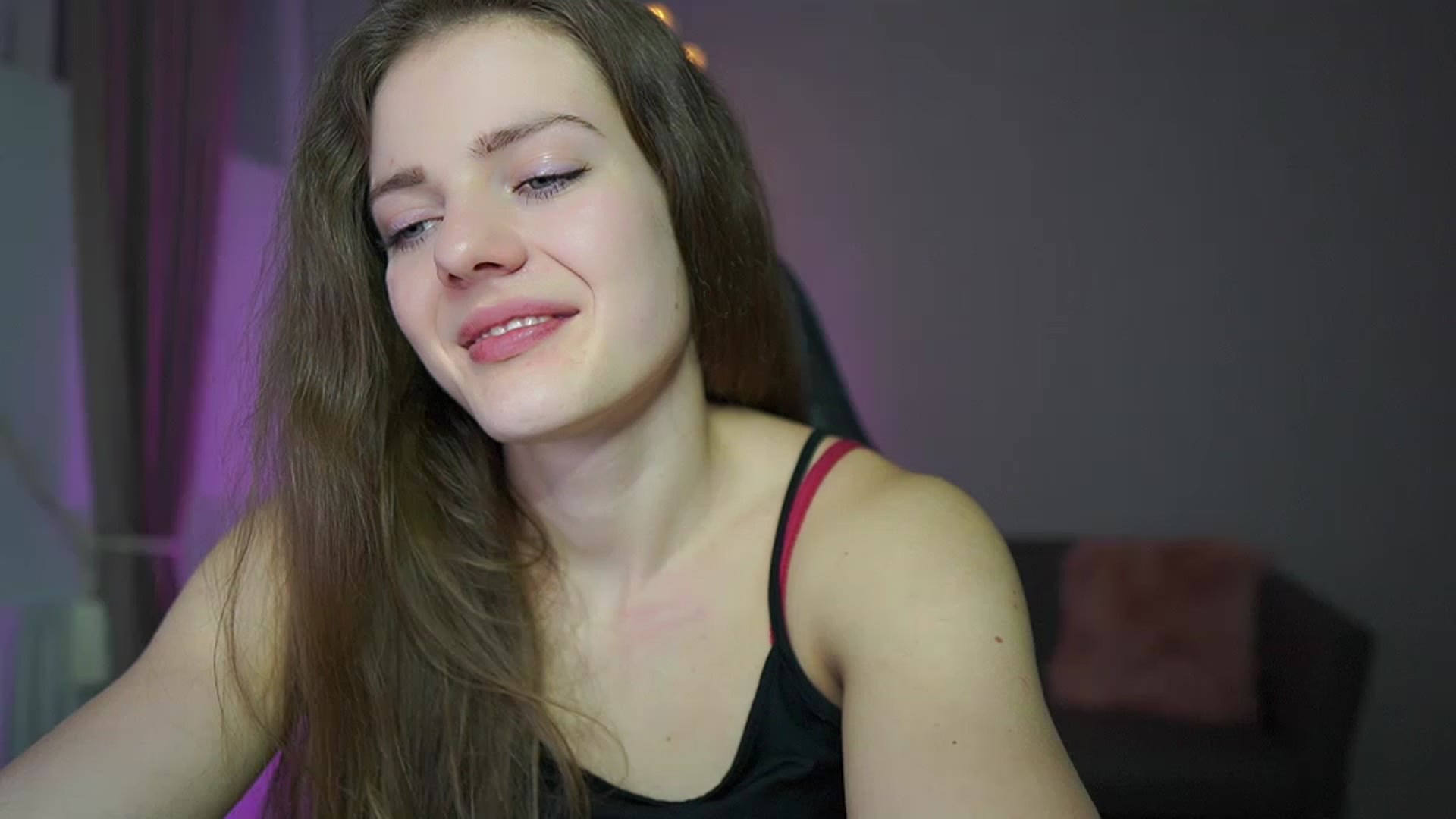 Gallery image thumbnail from Elly_Malkova_'s myfreecams stream on, 03/07/2023, 21:48 image 20 of 20