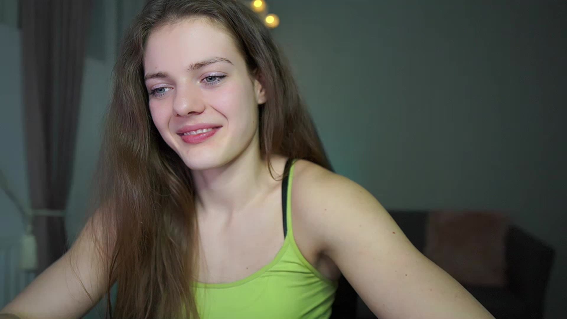 Gallery image thumbnail from Elly_Malkova_'s myfreecams stream on, 03/08/2023, 19:47 image 15 of 20