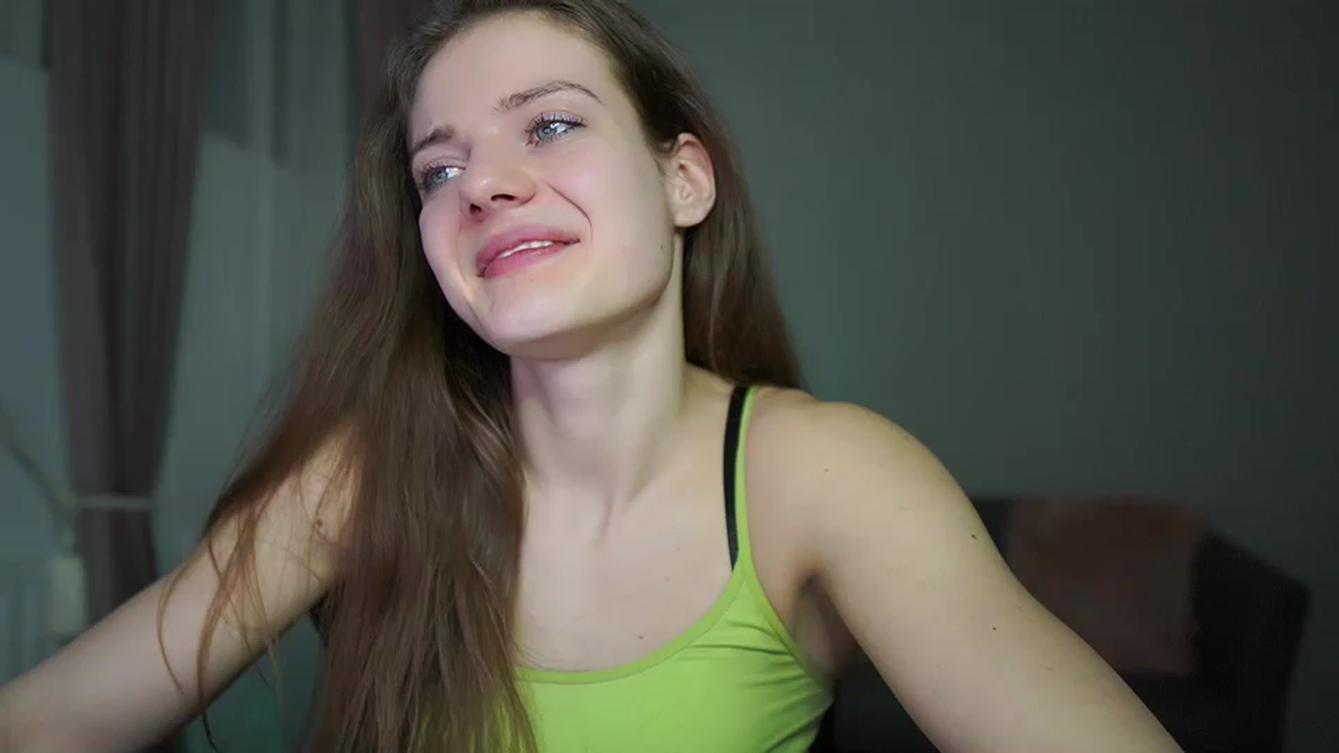 Gallery image thumbnail from Elly_Malkova_'s myfreecams stream on, 03/08/2023, 19:47 image 11 of 20