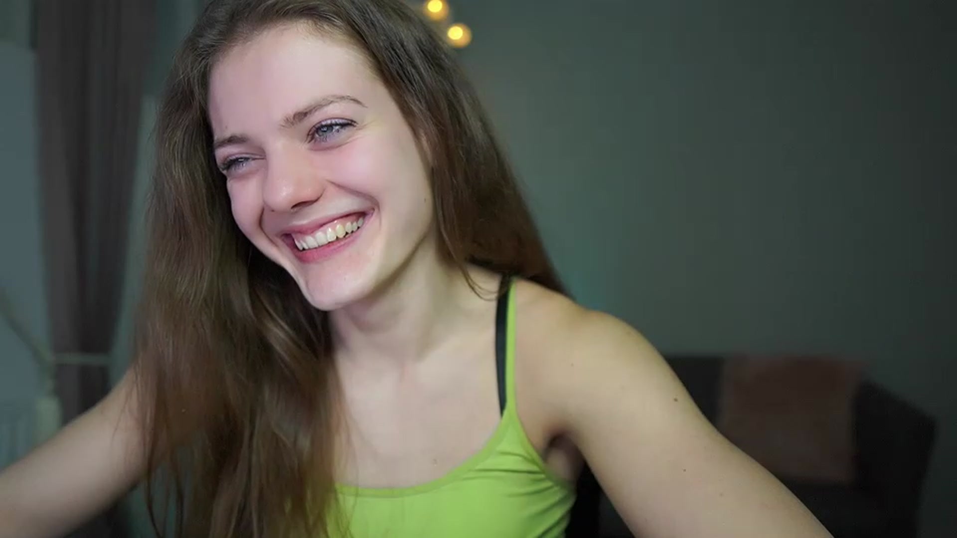 Gallery image thumbnail from Elly_Malkova_'s myfreecams stream on, 03/08/2023, 19:47 image 19 of 20