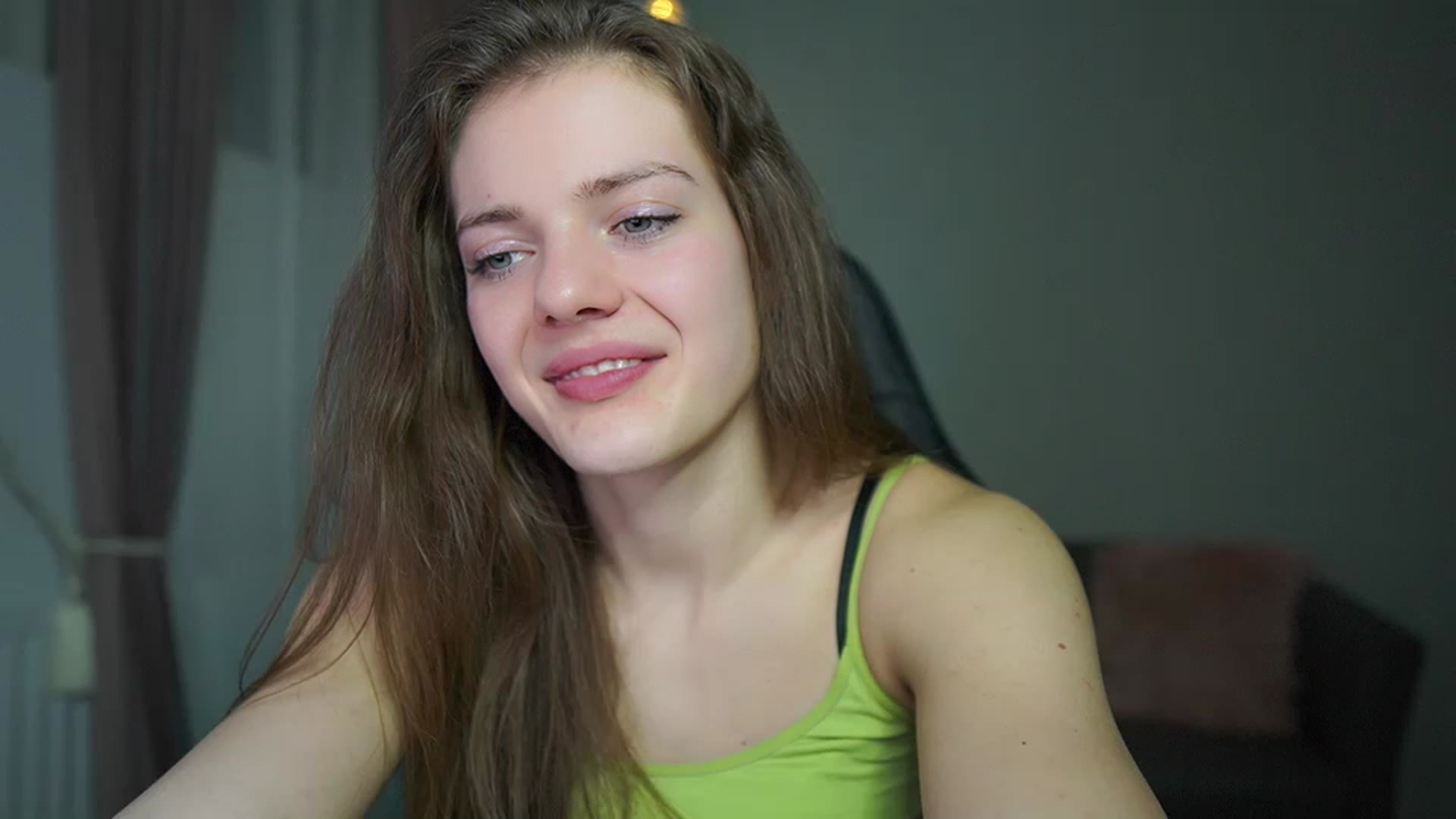 Gallery image thumbnail from Elly_Malkova_'s myfreecams stream on, 03/08/2023, 20:34 image 12 of 20