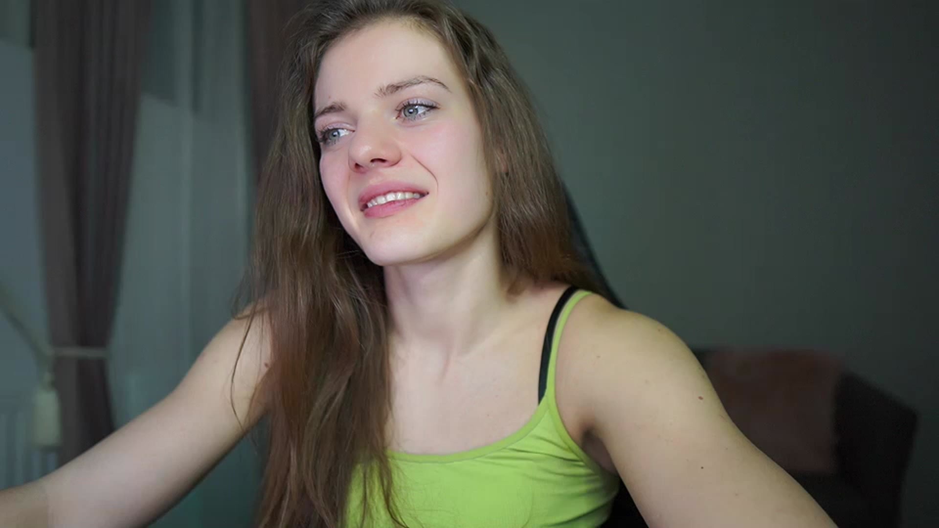 Gallery image thumbnail from Elly_Malkova_'s myfreecams stream on, 03/08/2023, 20:34 image 8 of 20
