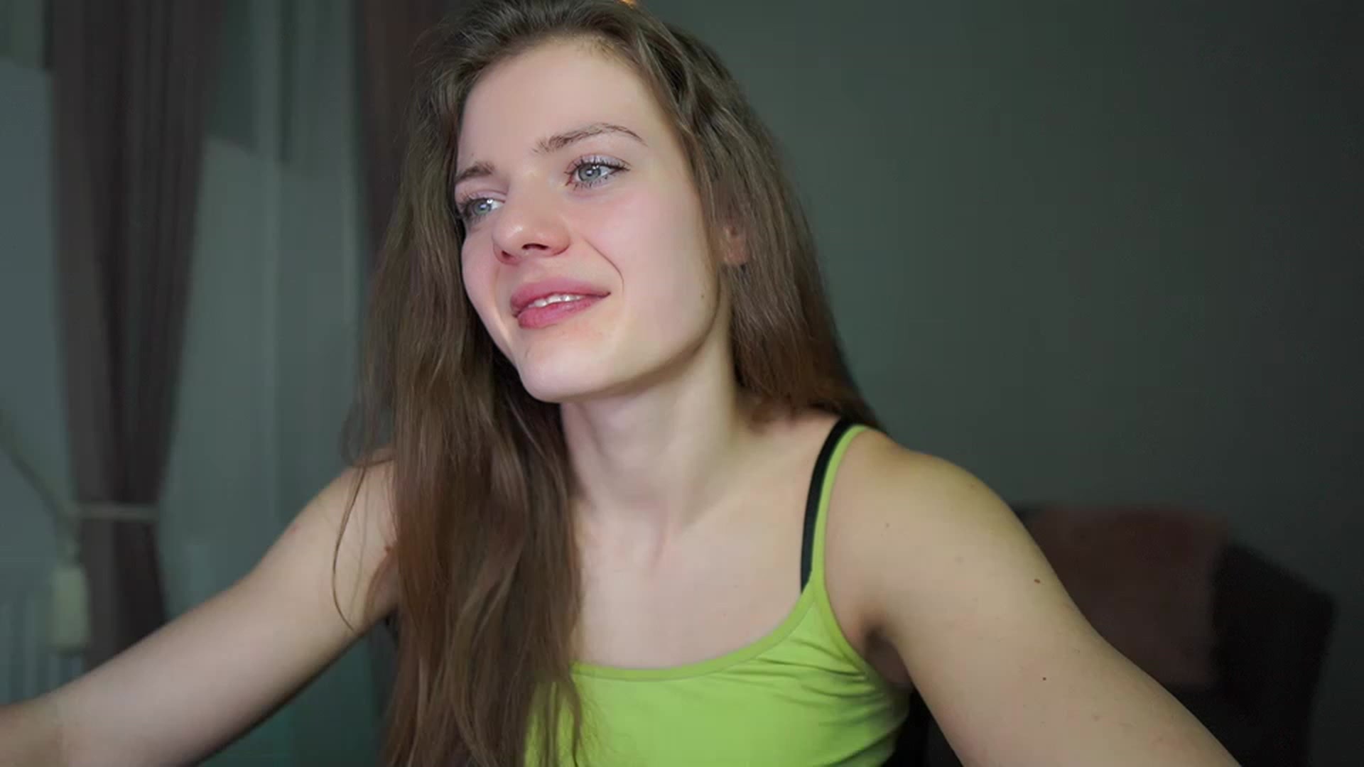 Gallery image thumbnail from Elly_Malkova_'s myfreecams stream on, 03/08/2023, 20:34 image 6 of 20