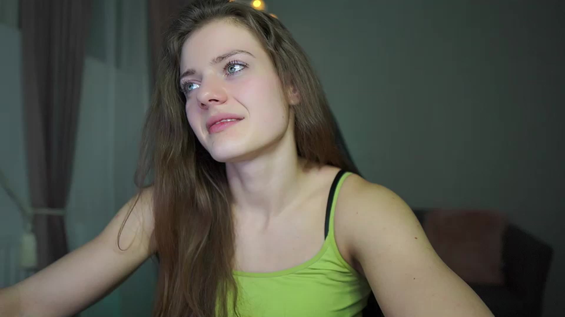 Gallery image thumbnail from Elly_Malkova_'s myfreecams stream on, 03/08/2023, 20:34 image 5 of 20