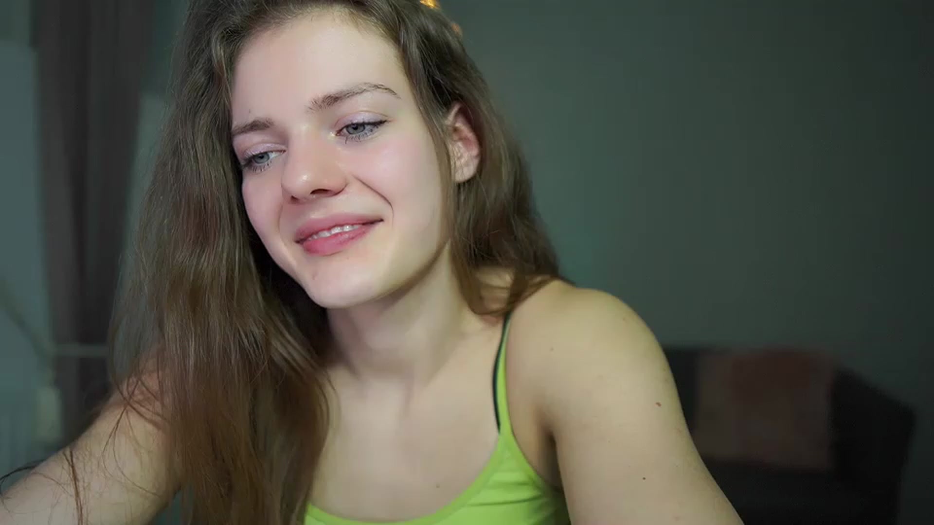 Gallery image thumbnail from Elly_Malkova_'s myfreecams stream on, 03/08/2023, 21:42 image 5 of 20