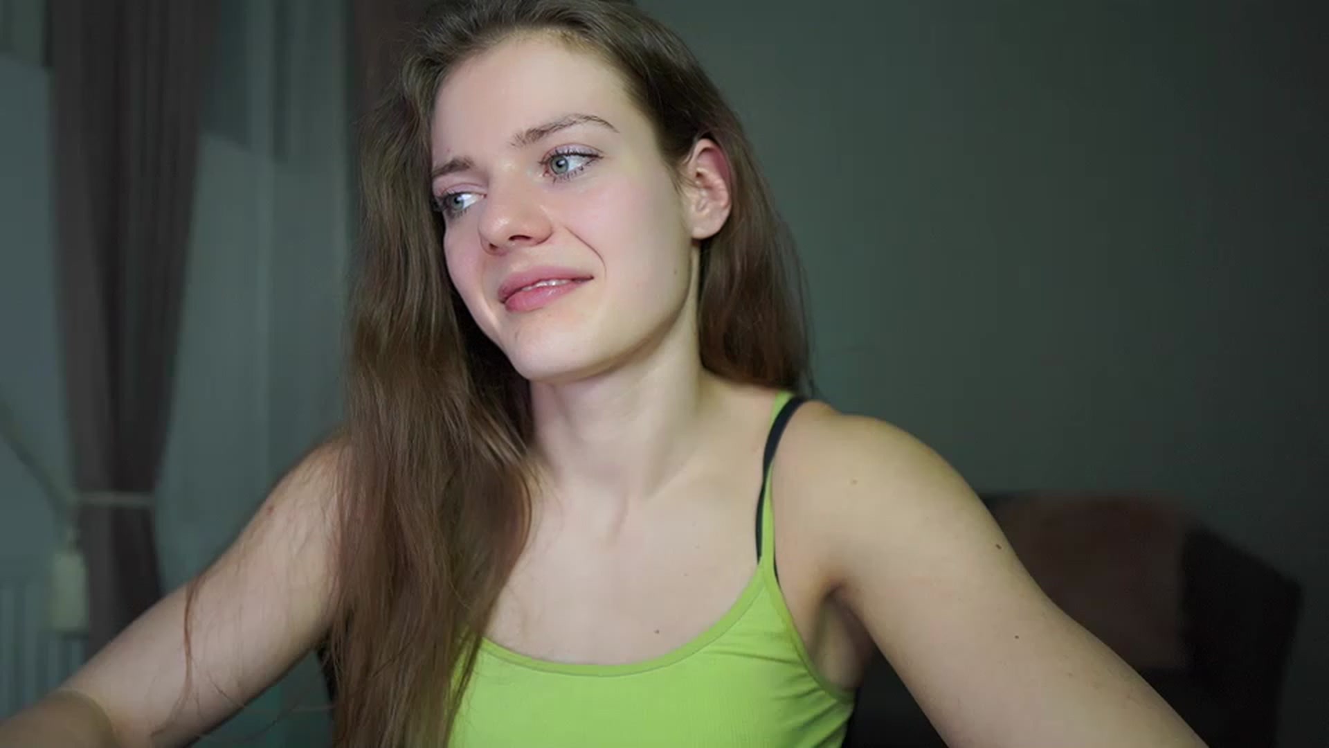 Gallery image thumbnail from Elly_Malkova_'s myfreecams stream on, 03/08/2023, 21:42 image 9 of 20