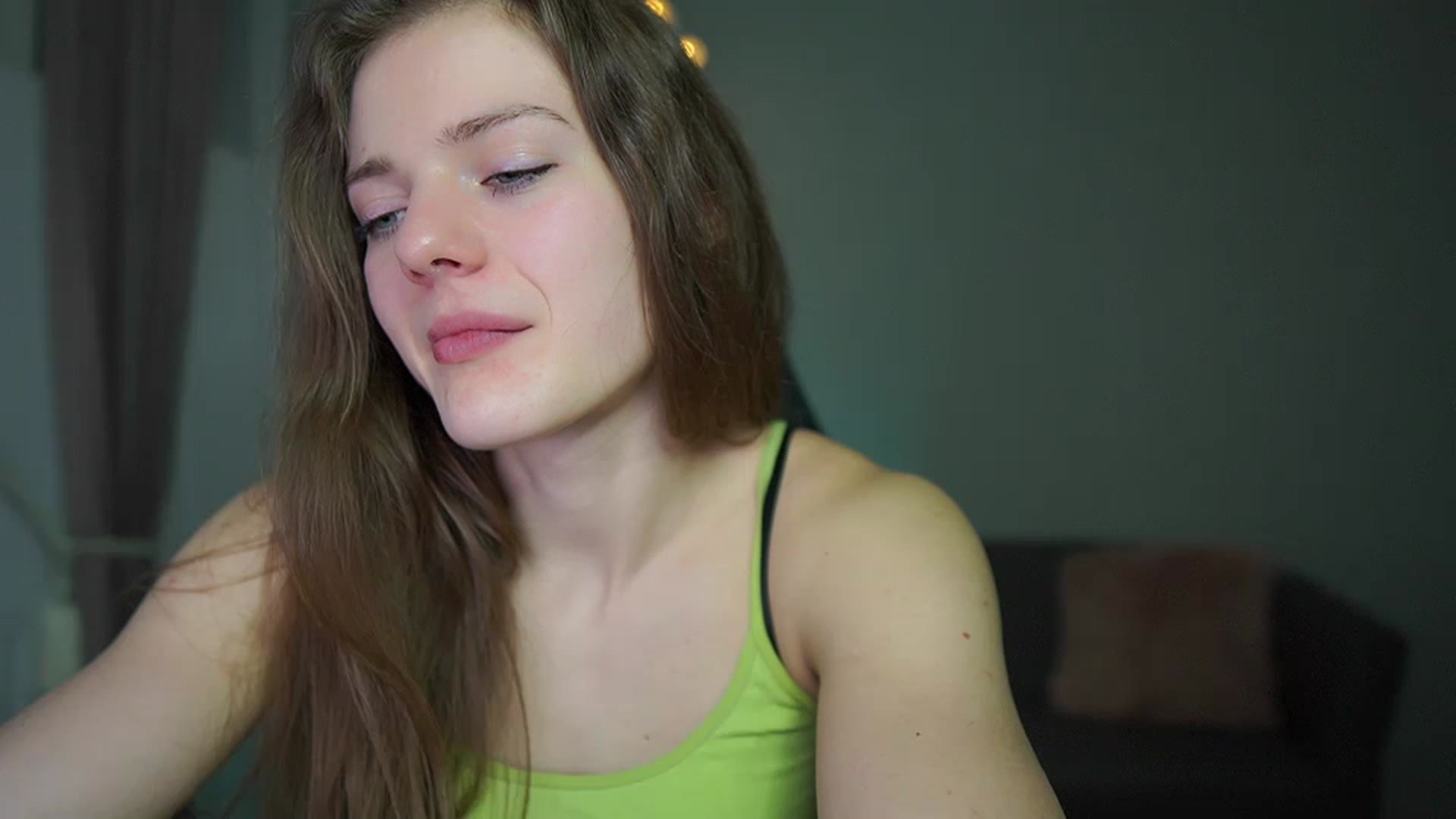 Gallery image thumbnail from Elly_Malkova_'s myfreecams stream on, 03/08/2023, 23:48 image 8 of 20