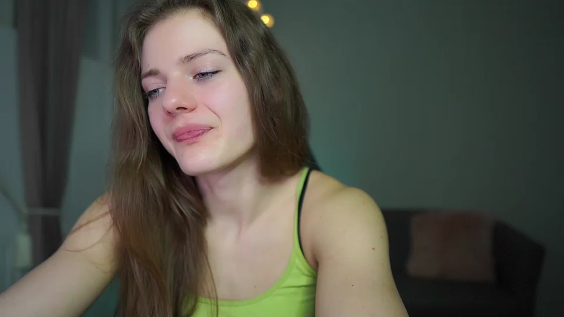 Gallery image thumbnail from Elly_Malkova_'s myfreecams stream on, 03/08/2023, 23:48 image 9 of 20