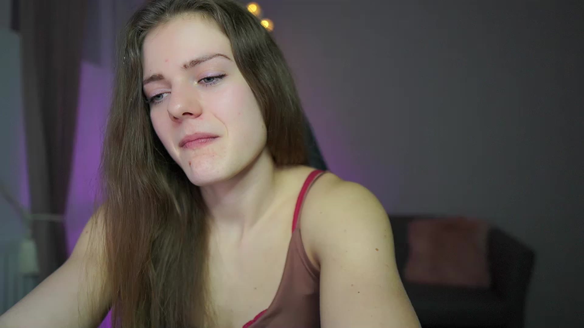 Gallery image thumbnail from Elly_Malkova_'s myfreecams stream on, 03/10/2023, 22:25 image 1 of 20