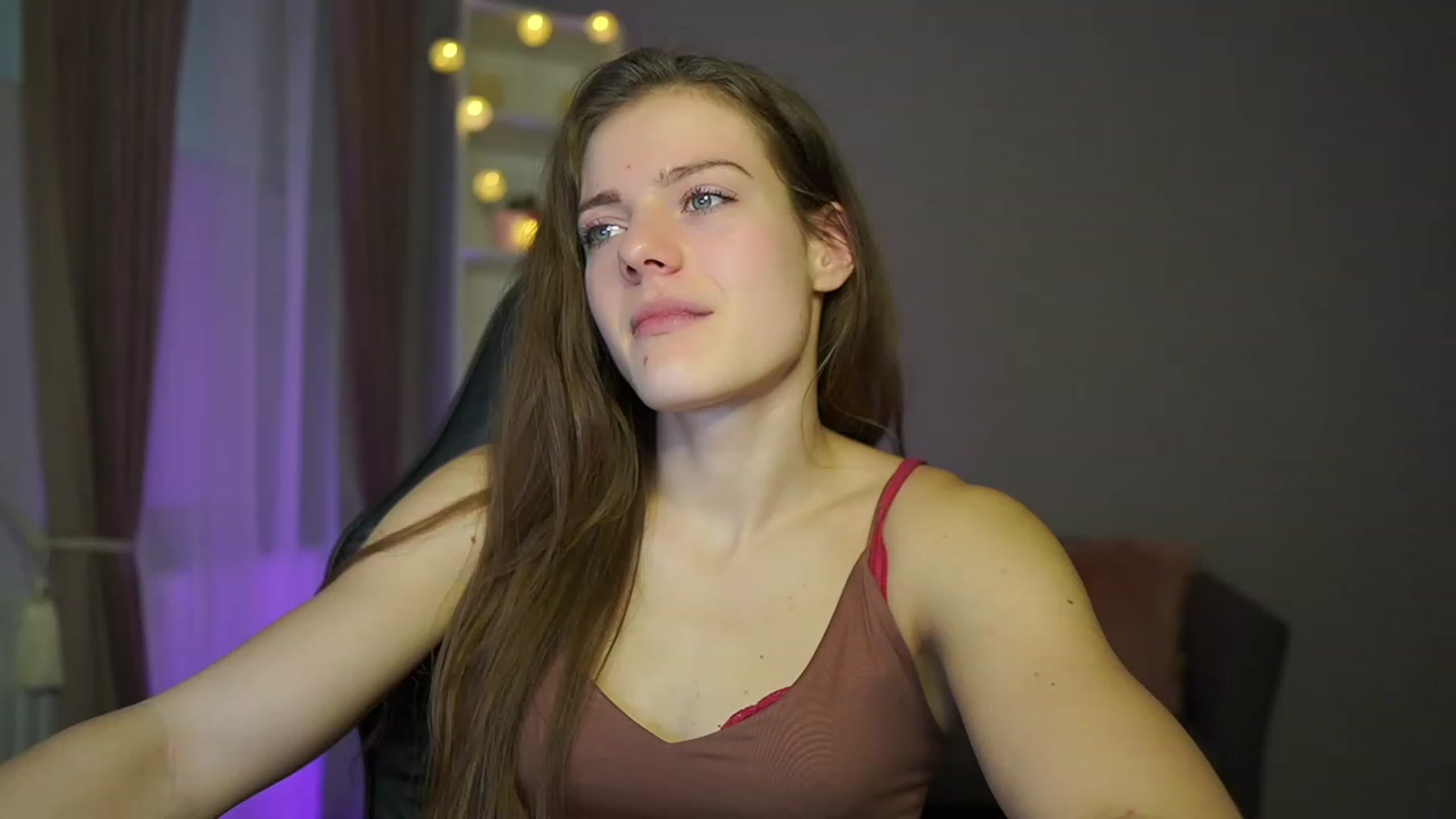 Gallery image thumbnail from Elly_Malkova_'s myfreecams stream on, 03/11/2023, 09:47 image 20 of 20