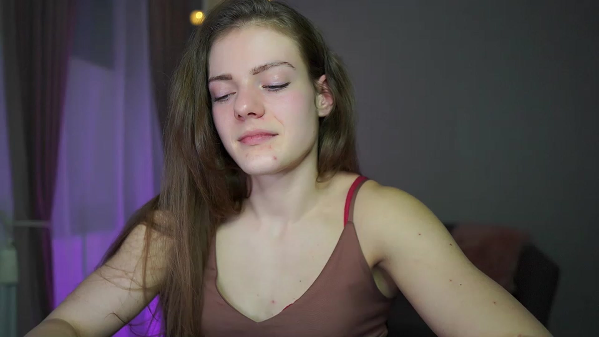 Gallery image thumbnail from Elly_Malkova_'s myfreecams stream on, 03/16/2023, 19:55 image 7 of 20