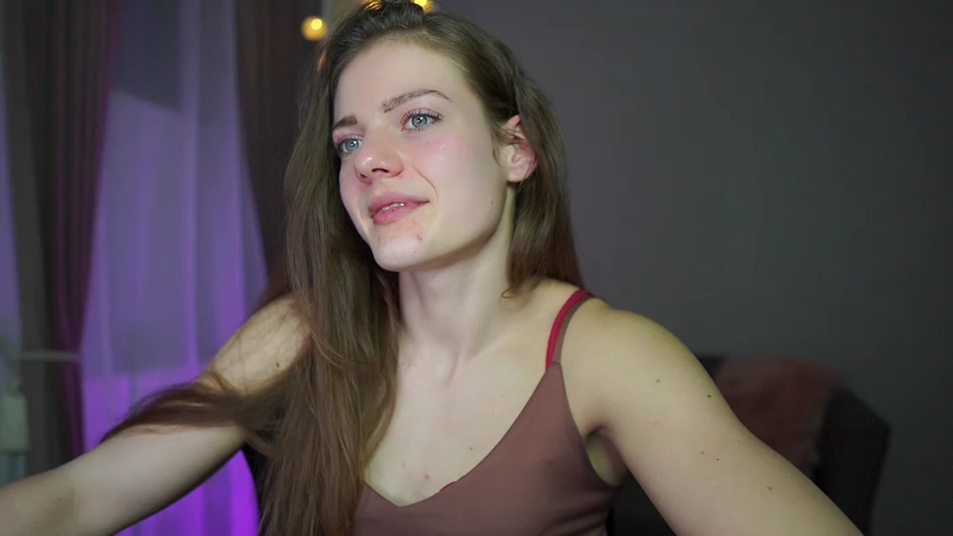 Gallery image thumbnail from Elly_Malkova_'s myfreecams stream on, 03/16/2023, 19:55 image 13 of 20