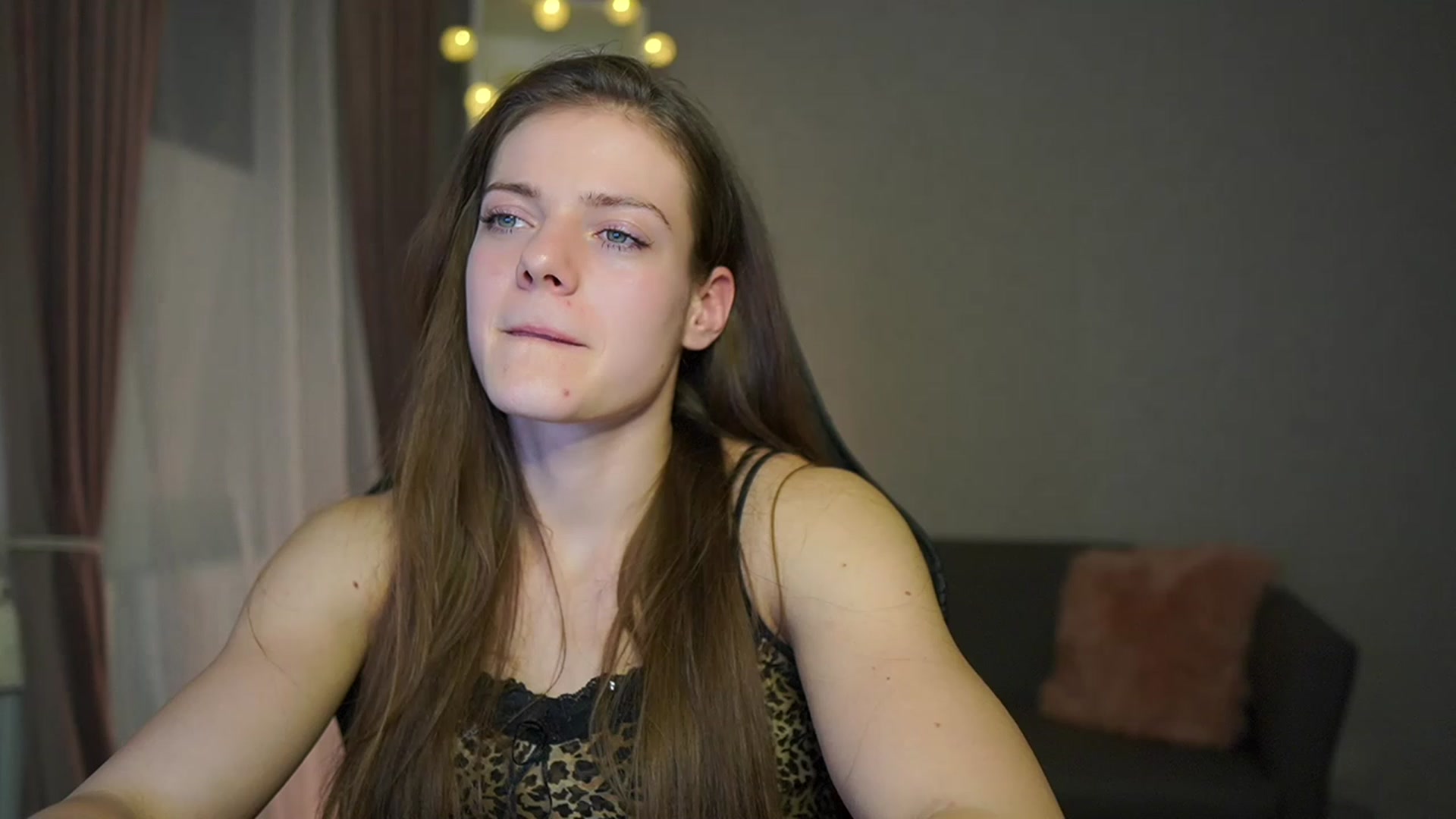 Gallery image thumbnail from Elly_Malkova_'s myfreecams stream on, 03/17/2023, 21:55 image 9 of 20