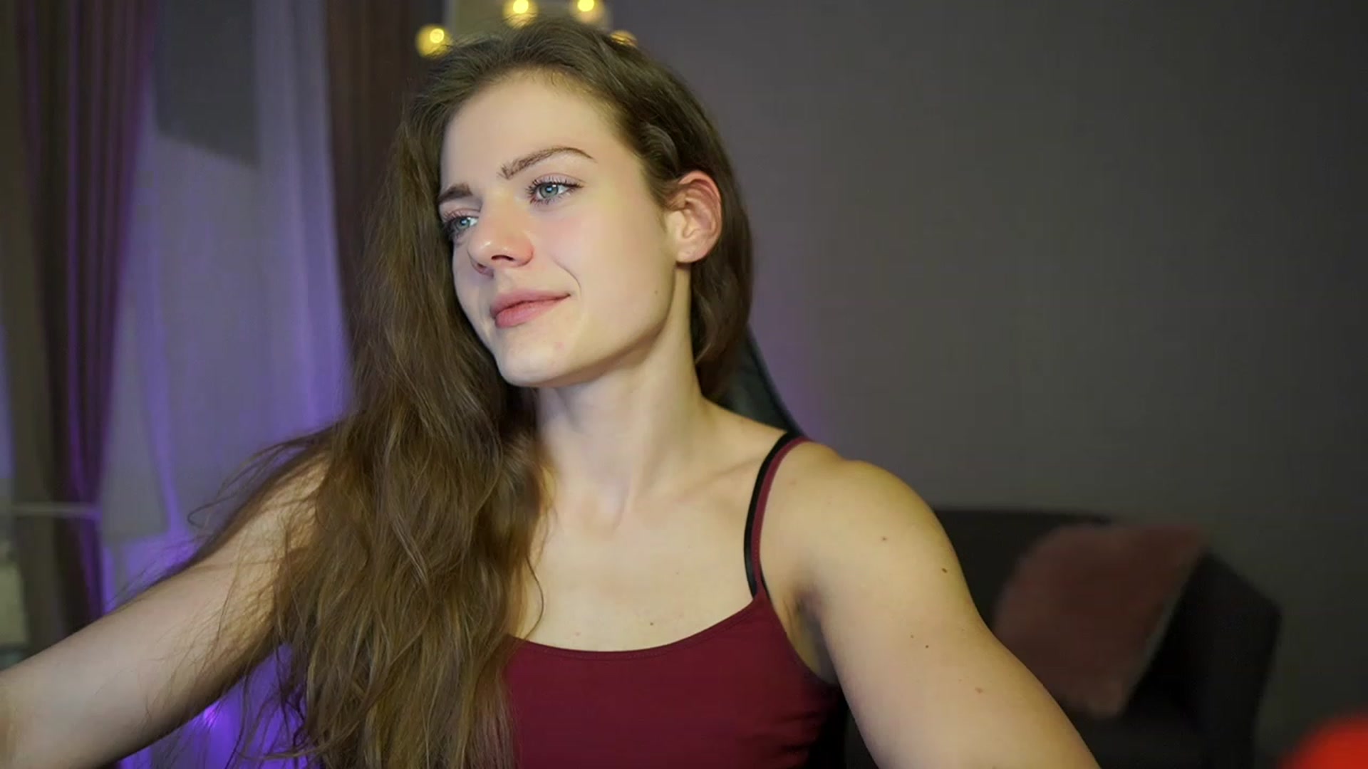 Gallery image thumbnail from Elly_Malkova_'s myfreecams stream on, 03/19/2023, 20:47 image 6 of 20