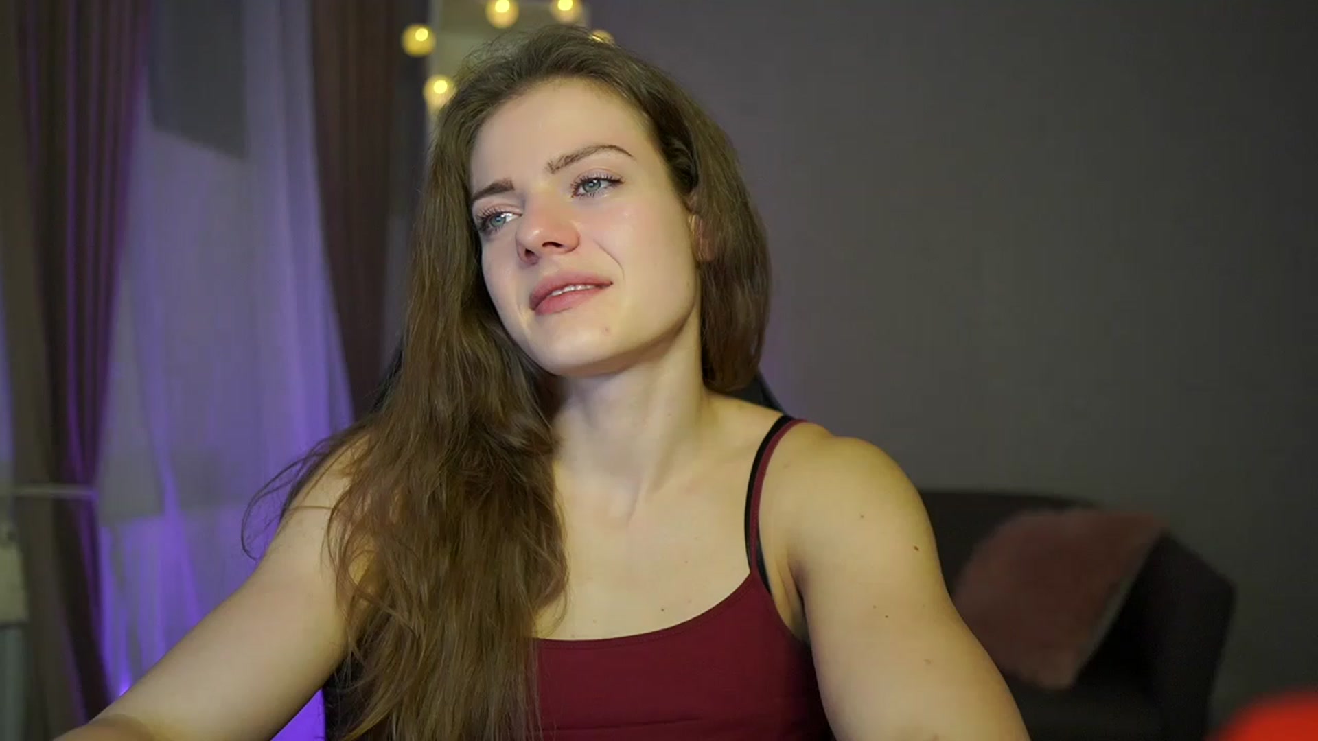Gallery image thumbnail from Elly_Malkova_'s myfreecams stream on, 03/19/2023, 20:47 image 14 of 20