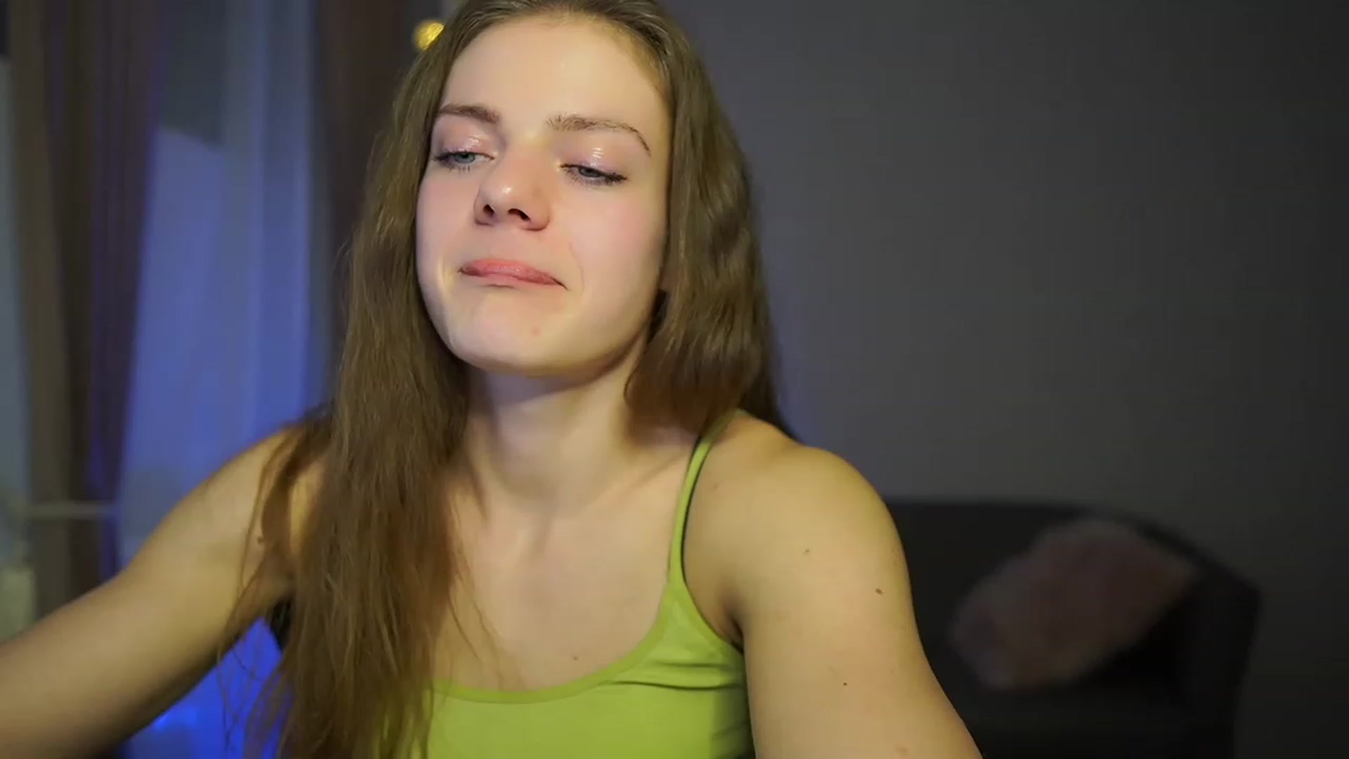 Gallery image thumbnail from Elly_Malkova_'s myfreecams stream on, 03/21/2023, 21:47 image 16 of 20