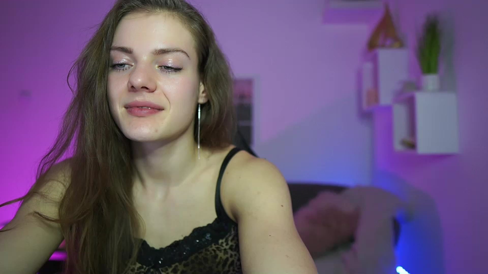 Gallery image thumbnail from Elly_Malkova_'s myfreecams stream on, 03/26/2023, 22:26 image 12 of 20