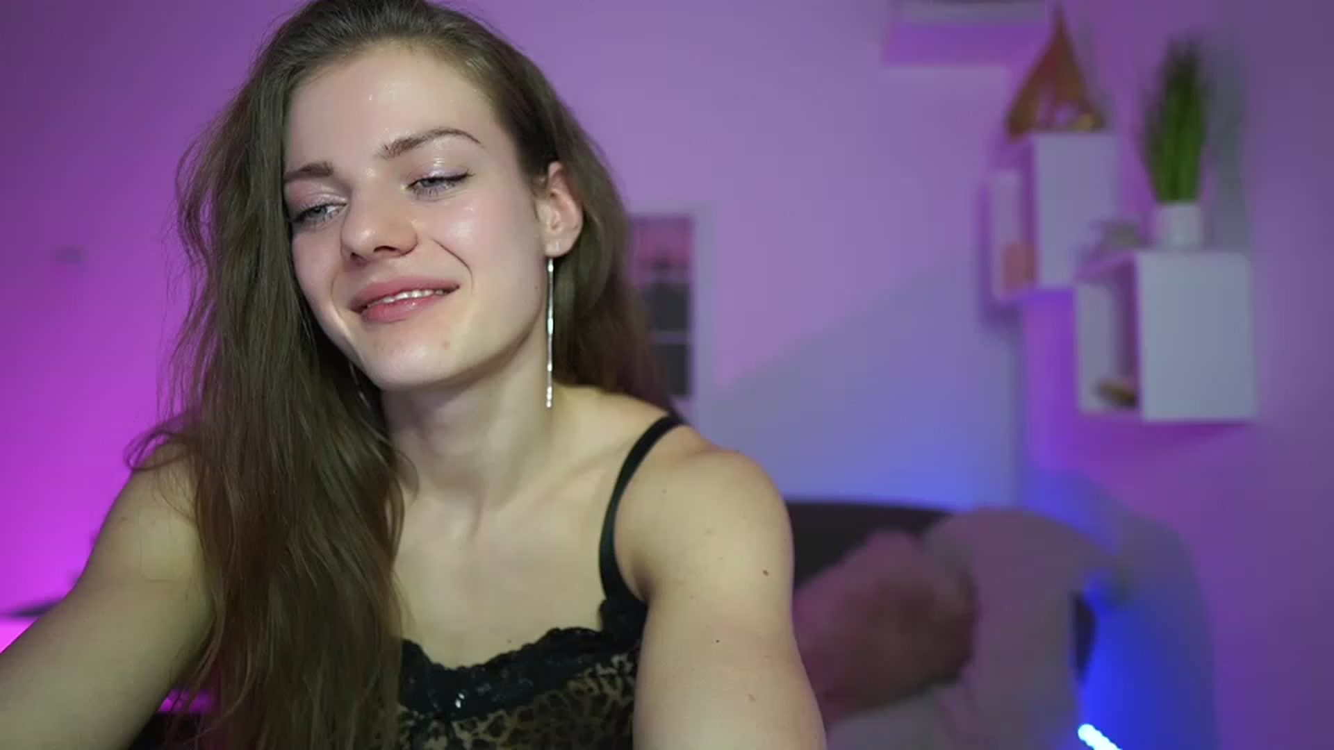 Gallery image thumbnail from Elly_Malkova_'s myfreecams stream on, 03/26/2023, 22:26 image 1 of 20